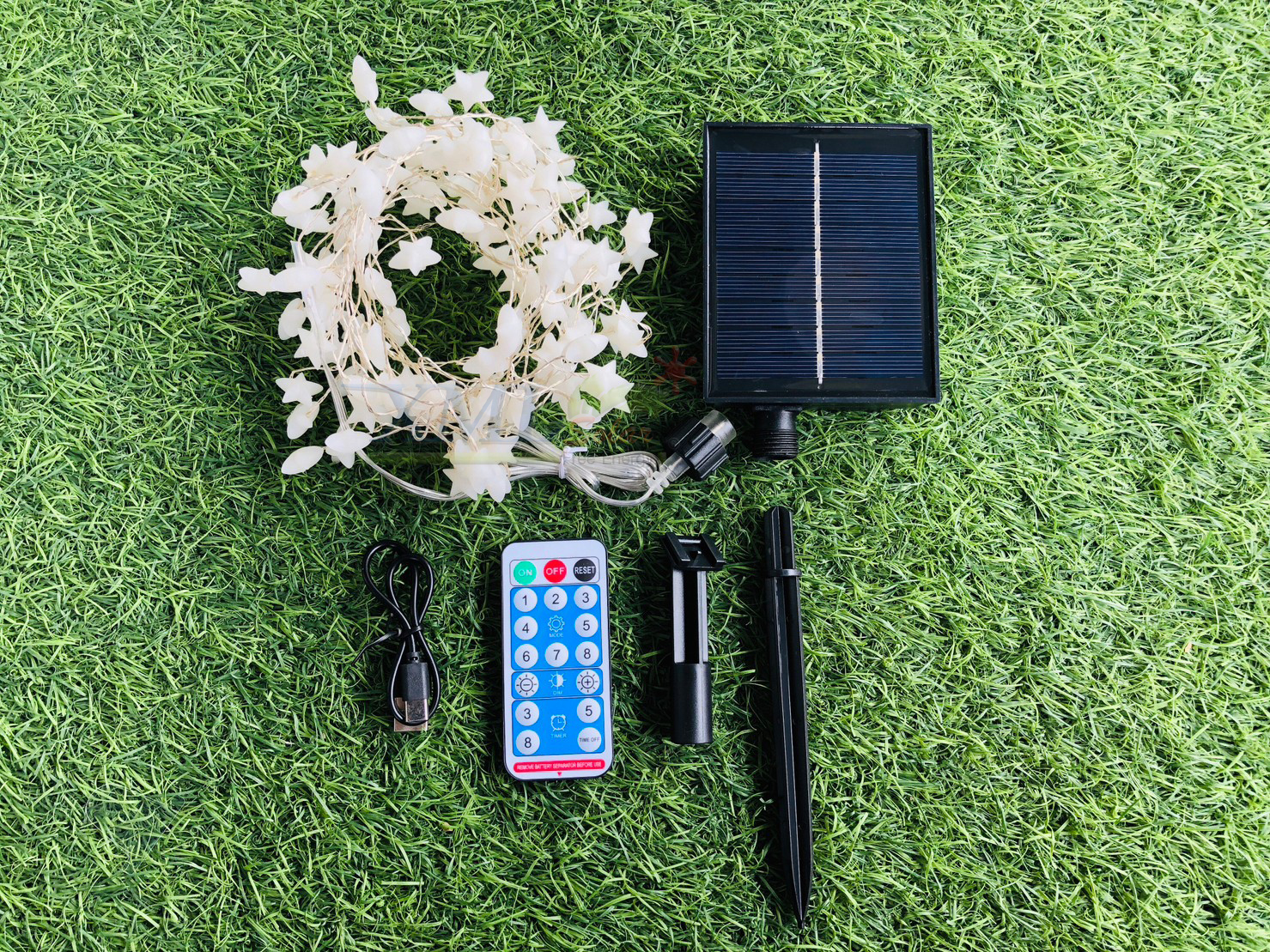 ไฟกระพริบโซล่าเซลล์ ทรงดาว 120 ดวง รุ่น MD-SOLAR-C2012 (เเสง : เหลืองวอมไวท์)