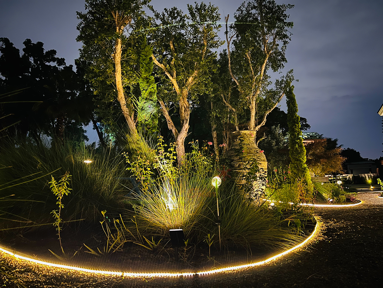 สปอร์ตไลท์ปักสนามโซล่าเซลล์ รุ่น SSL-001