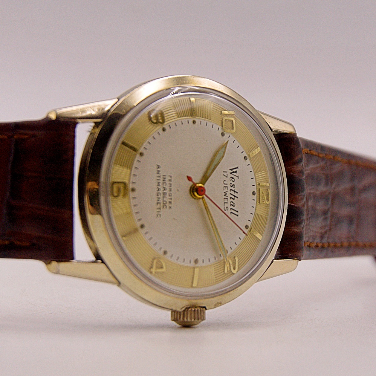 นาฬิกาเก่า WESTHALL ไขลาน