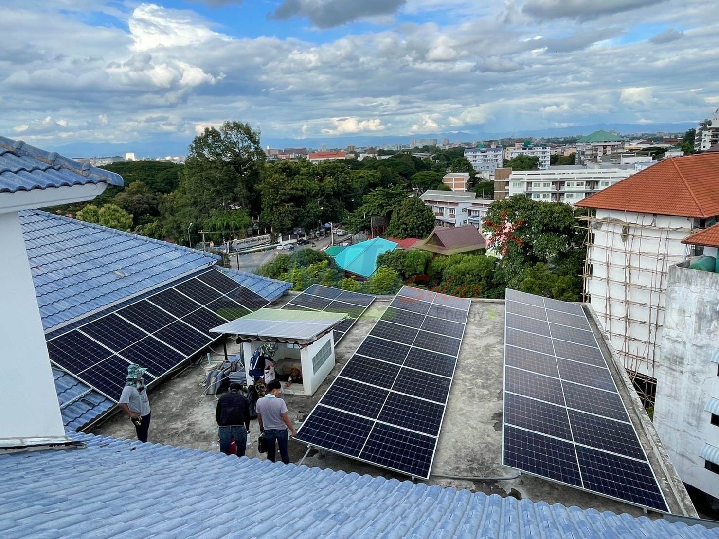 ระบบโซล่าเซลล์ติดหลังคา (Solar Rooftop) ขนาด 5 KW (ON-GRID) Three Phase พร้อมติดตั้ง