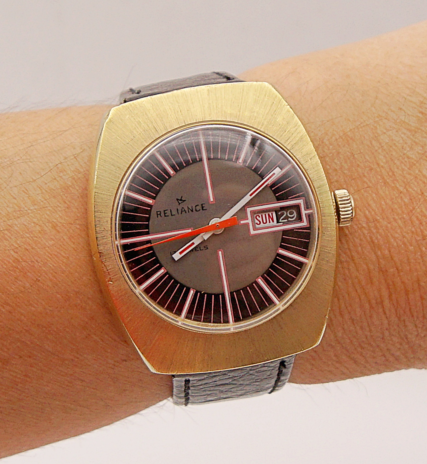 นาฬิกาเก่า RELIANCE ไขลาน