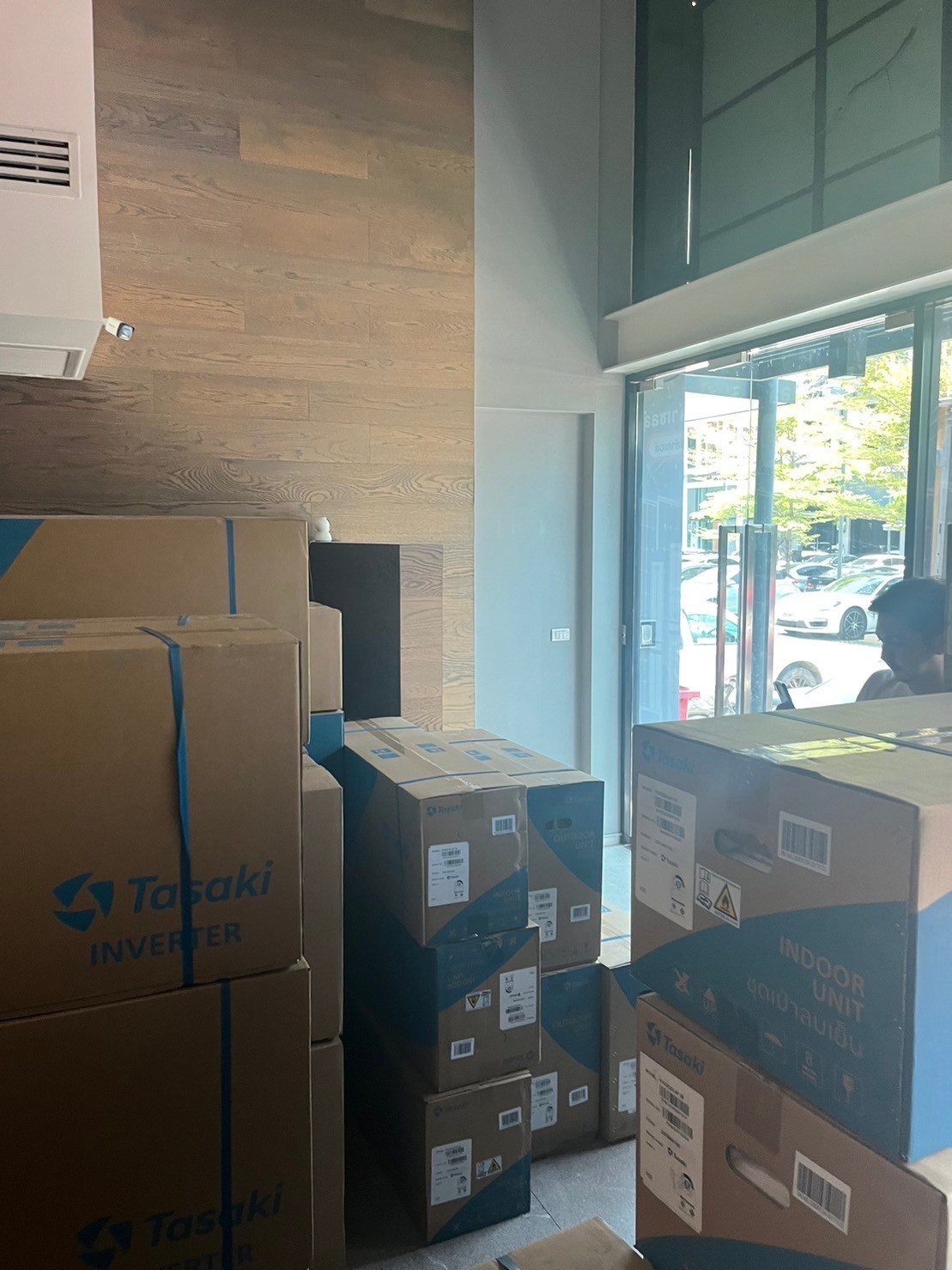 ชุดแอร์โซล่าเซลล์ TASAKI 25,000 BTU