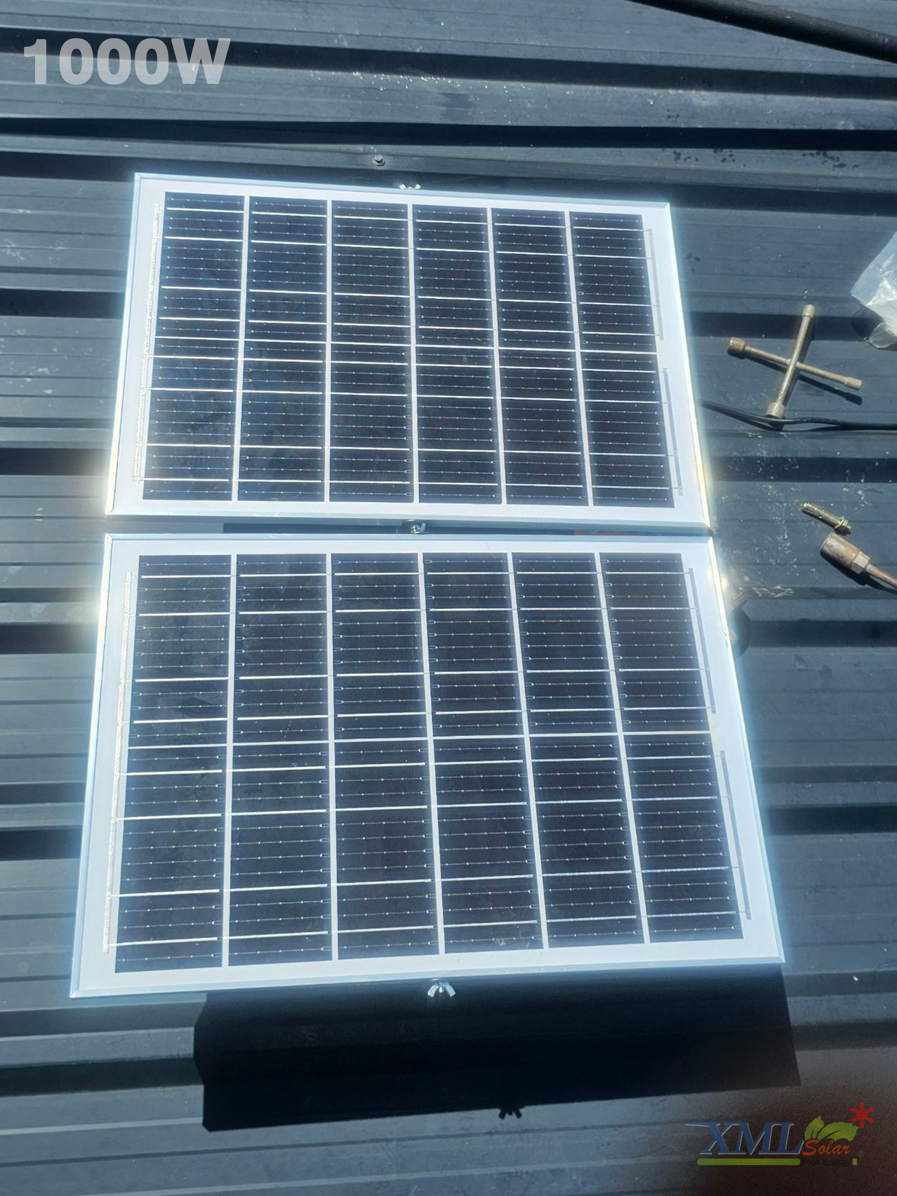 ไฟสปอตไลท์โซล่าเซลล์ 1000 Watt กล่องสีน้ำตาล (เปิดได้ 3 แสง)