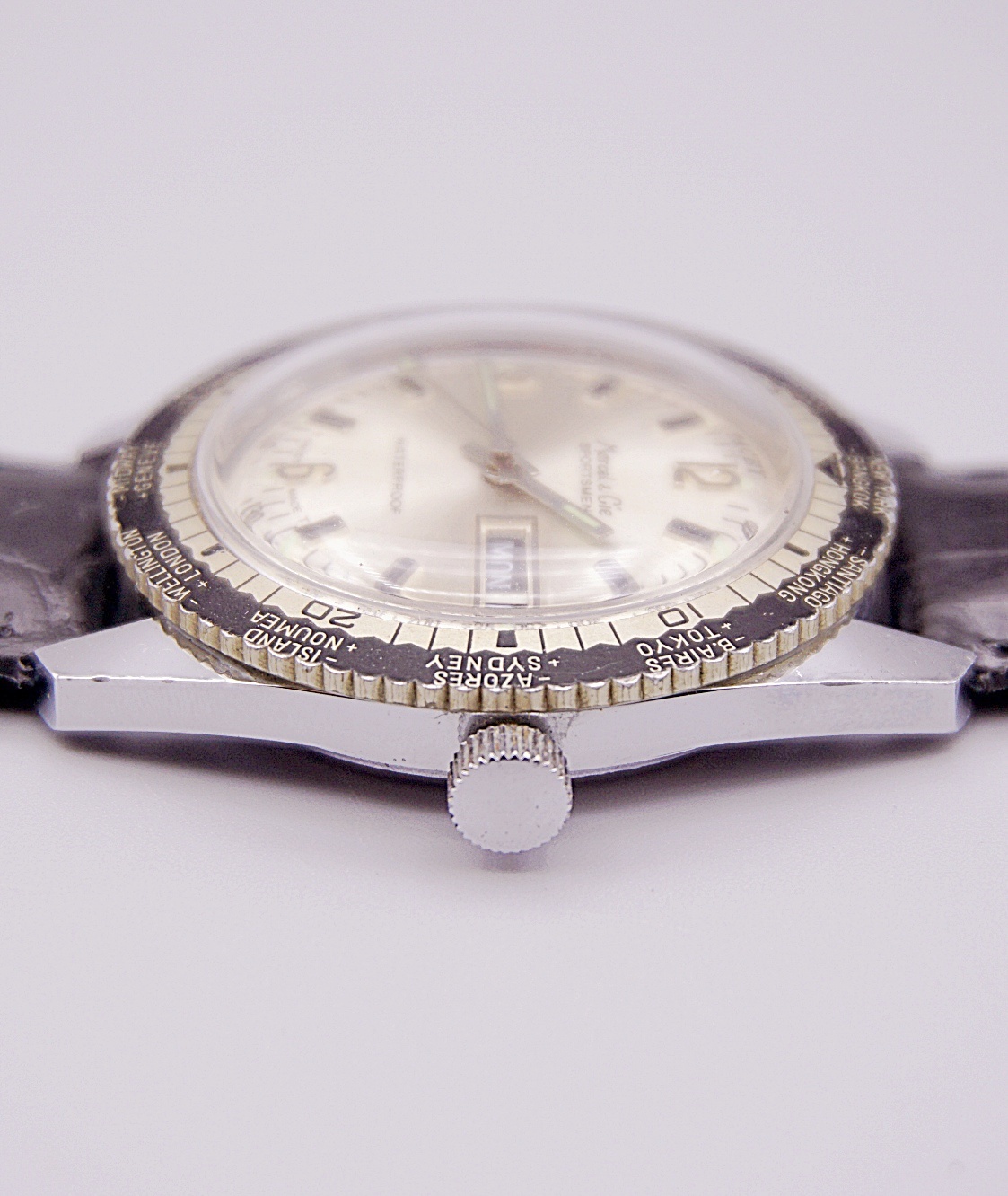 นาฬิกาเก่า MARCEL & CIE ไขลาน