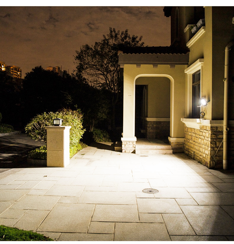 ไฟสปอตไลท์โซล่าเซลล์ 120W SLIM (แสง : เหลืองวอมไวท์)