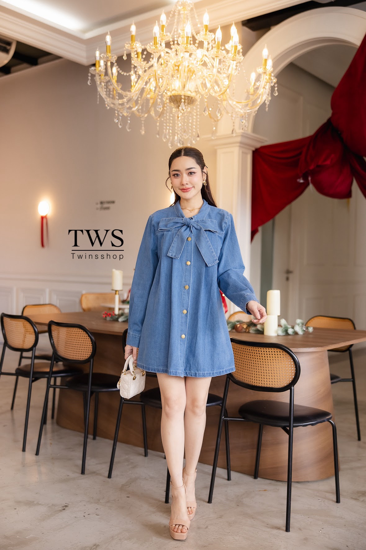 Miniderss Jean งานแต่งผูกโบว์แขนยาว แมตช์มาพร้อมกางเกงขาสั้น งานผ้าฟอกอย่างดีผ้ายีนส์นิ่มใส่สบาย ทรงน่ารักมากใส่เซตเดียวจบเลยค่าา