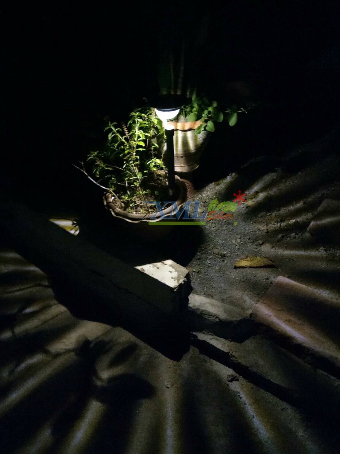ไฟปักสนามโซล่าเซลล์ 2 SMD LED (เเสง : เหลืองวอมไวท์)