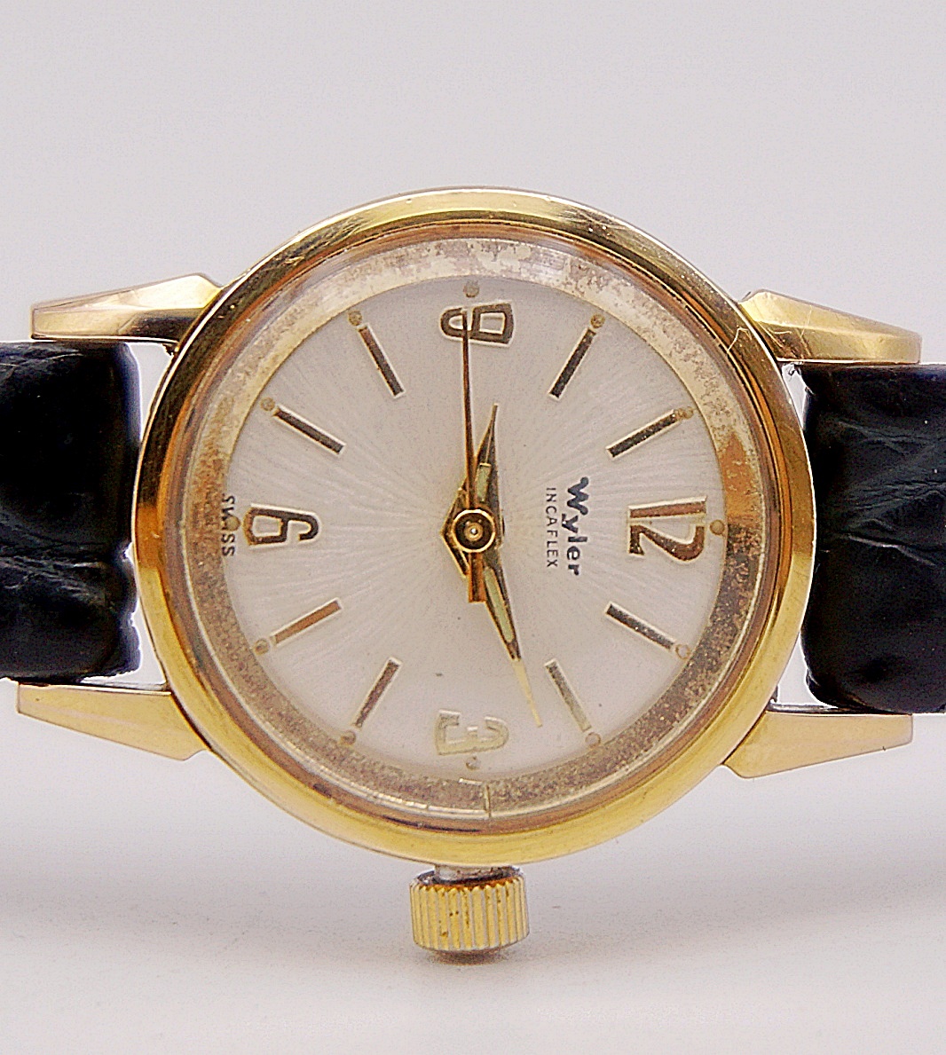 นาฬิกาเก่า WYLER ไขลาน (นาฬิกาผู้หญิง)