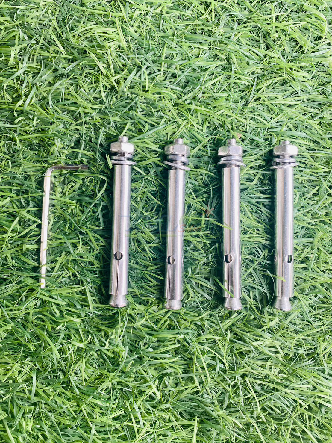 ไฟตั้งพื้นโซล่าเซลล์ ทรงงอ (แสง : เหลืองวอมไวท์)