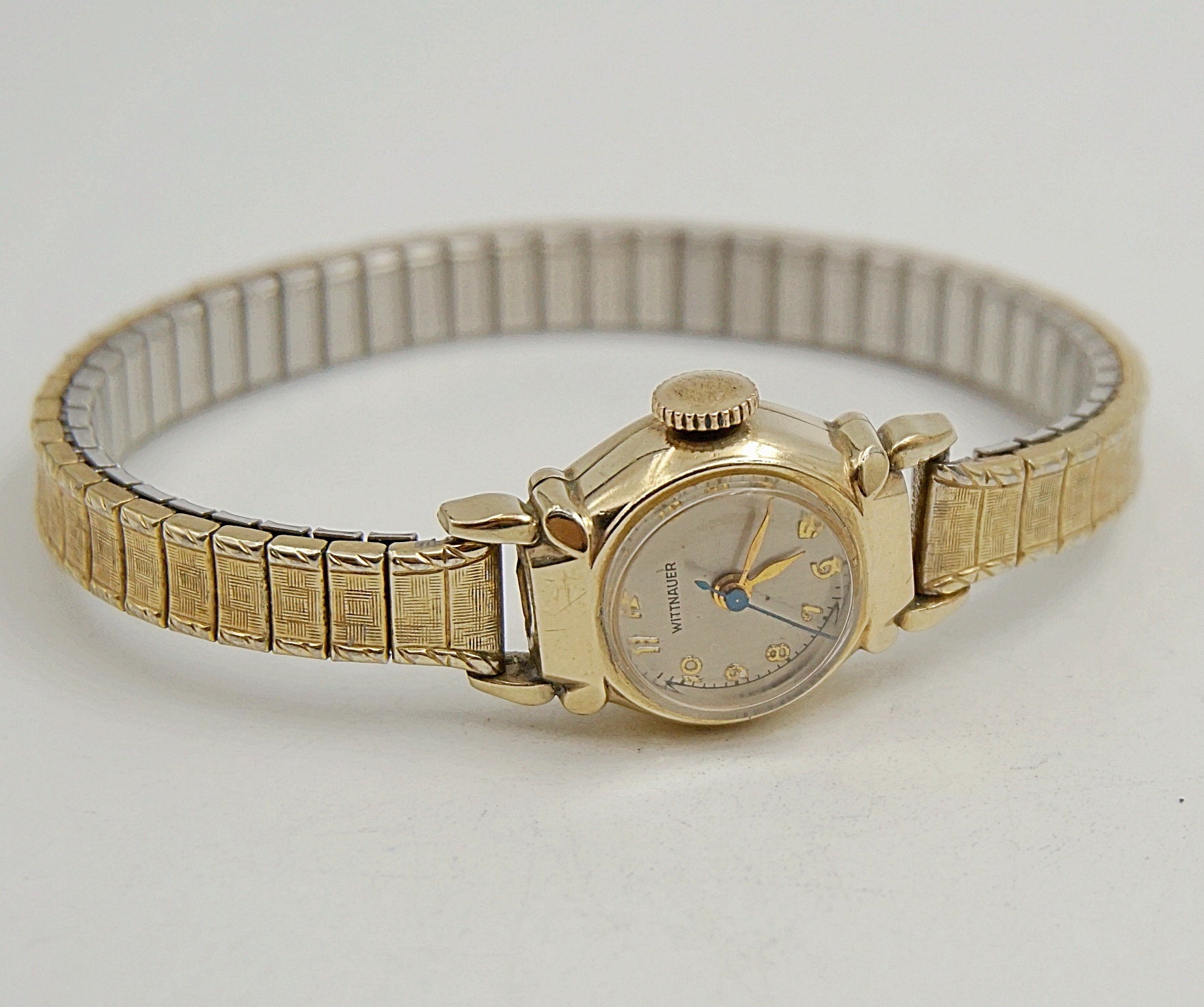 นาฬิกาเก่า WITTNAUER ไขลาน (นาฬิกาผู้หญิง)