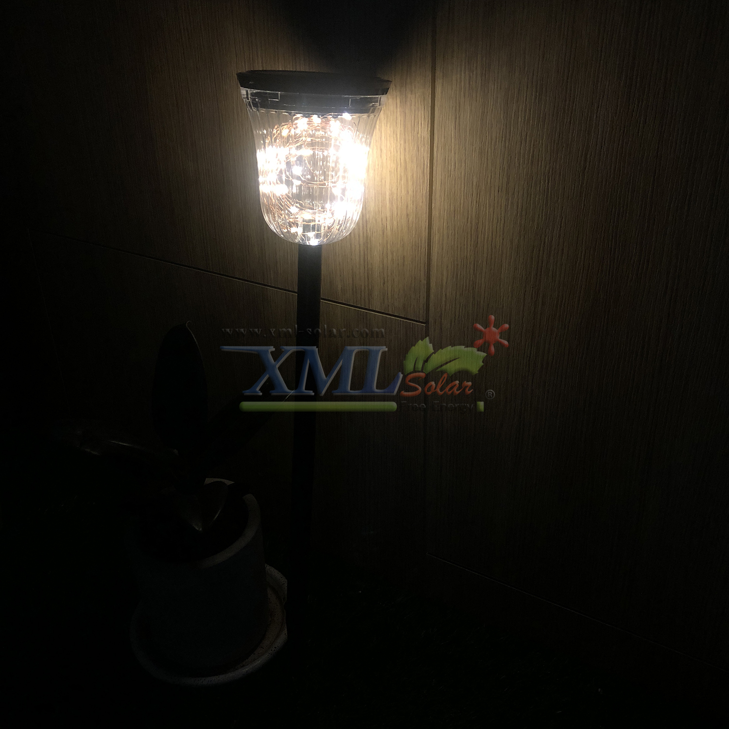 ไฟปักสนามโซล่าเซลล์ รุ่น เม็ดChip 50 LED (เปิดได้ 3 ฟังก์ชั่น) (แสง : เเหลืองวอมไวท์)