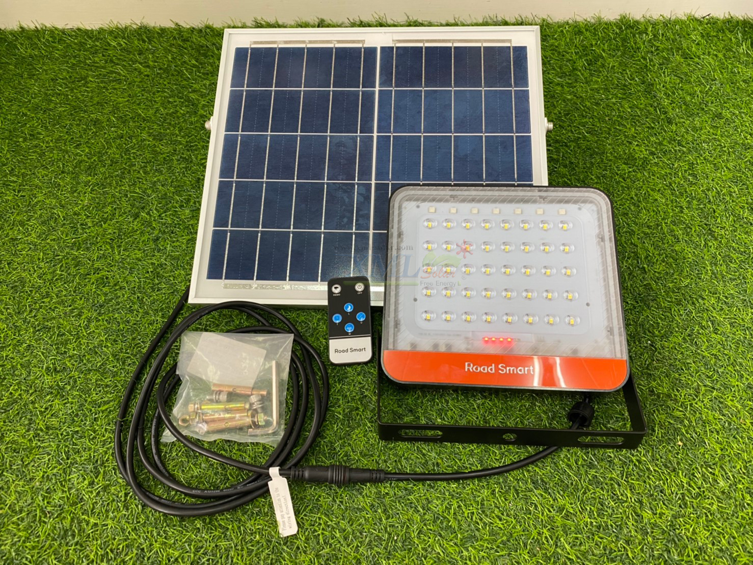 ไฟสปอร์ตไลท์โซล่าเซลล์ ROAD SMART รุ่น Solar Beatle light (เเสง : ขาว)