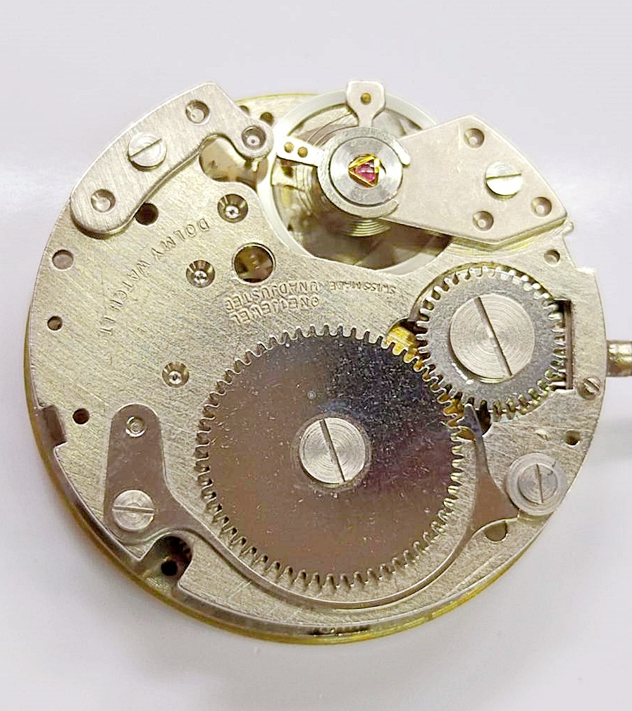 นาฬิกาเก่า MAJESTIME ไขลาน (JUMP HOUR)