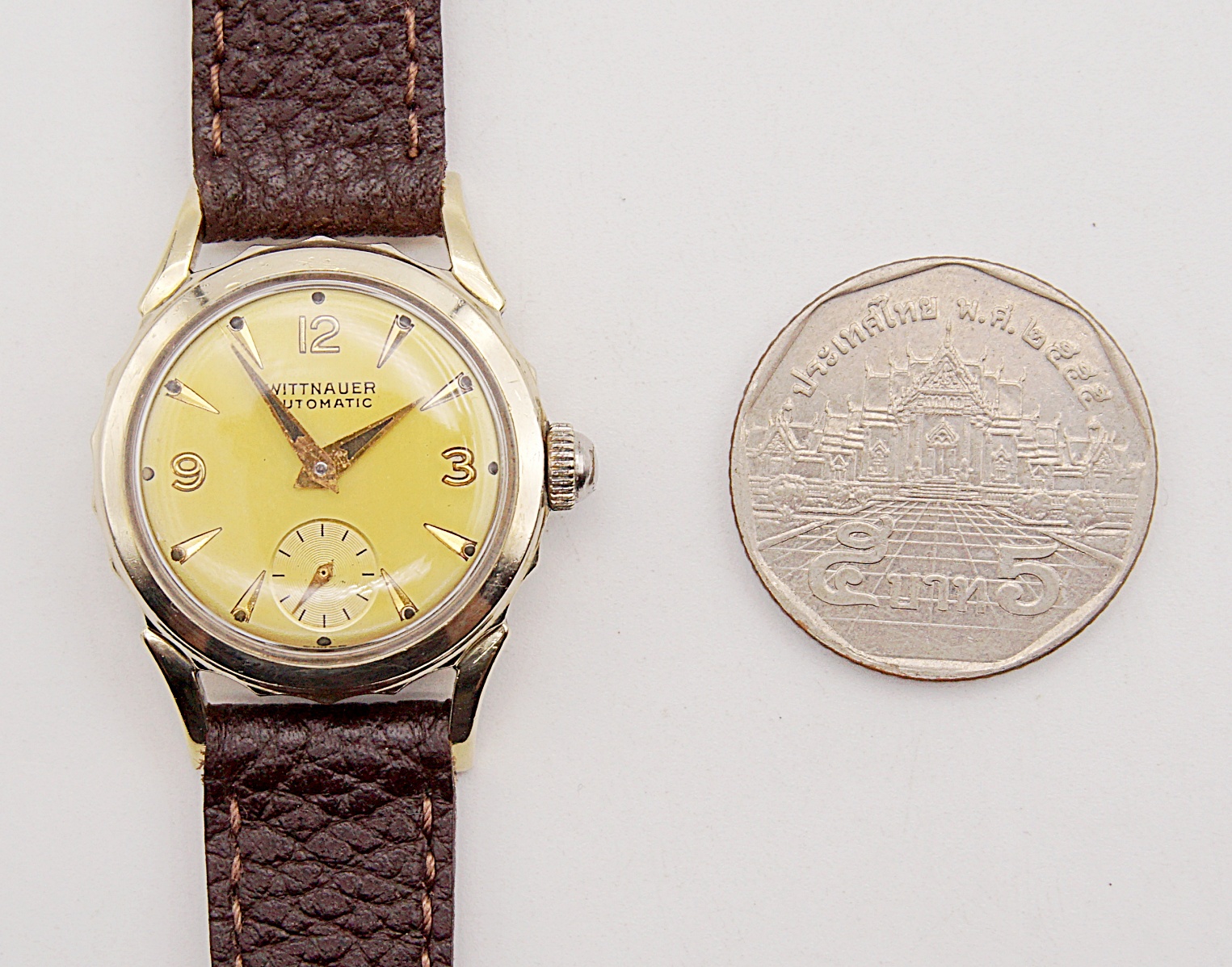 นาฬิกาเก่า WITTNAUER BY LONGINES ออโตเมติกสองเข็มครึ่ง (นาฬิกาผู้หญิง)