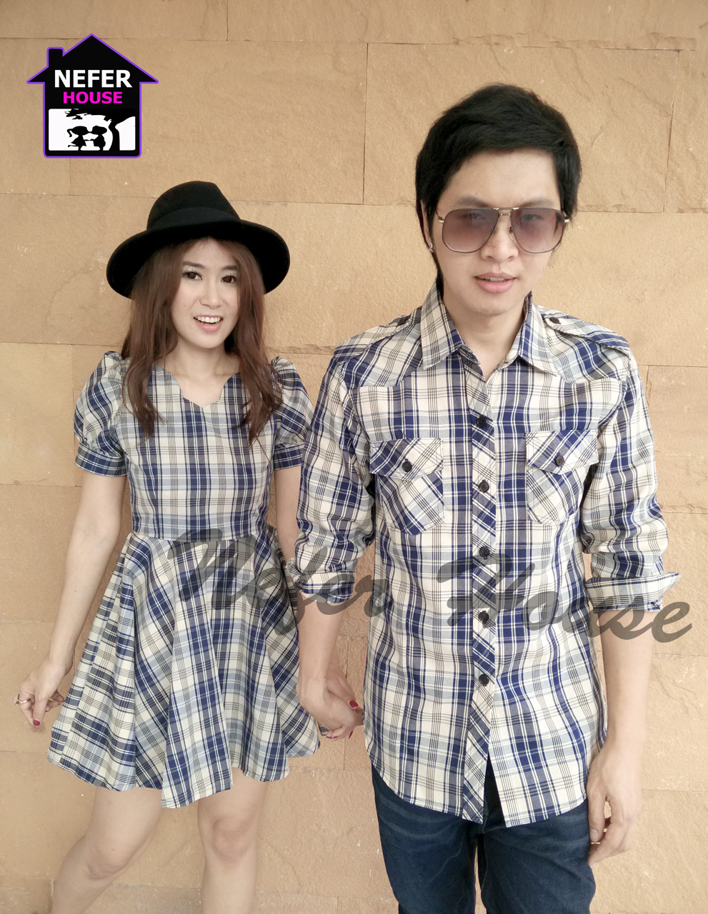 ชุดคู่รักพร้อมส่ง รุ่นขายดีอีกรุ่น แบบสวยๆลายสก๊อตน้ำเงิน +ครีม