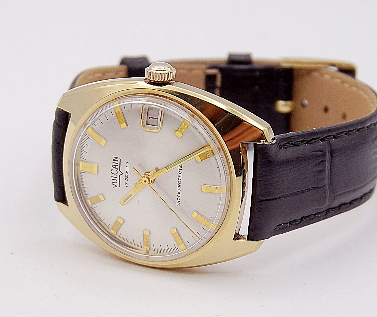 นาฬิกาเก่า VULCAIN ไขลาน