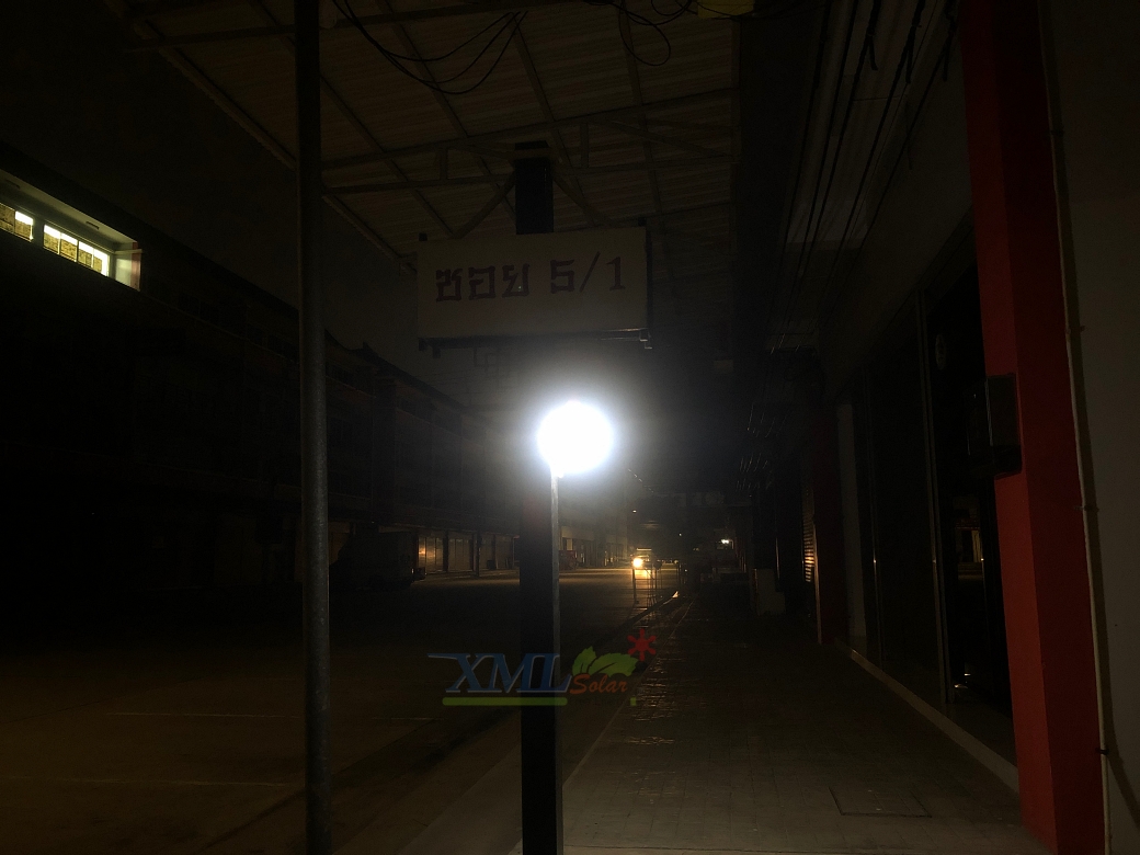 โคมไฟโซล่าเซลล์ ติดเพดาน อเนกประสงค์ 50w (แสง : ขาว)