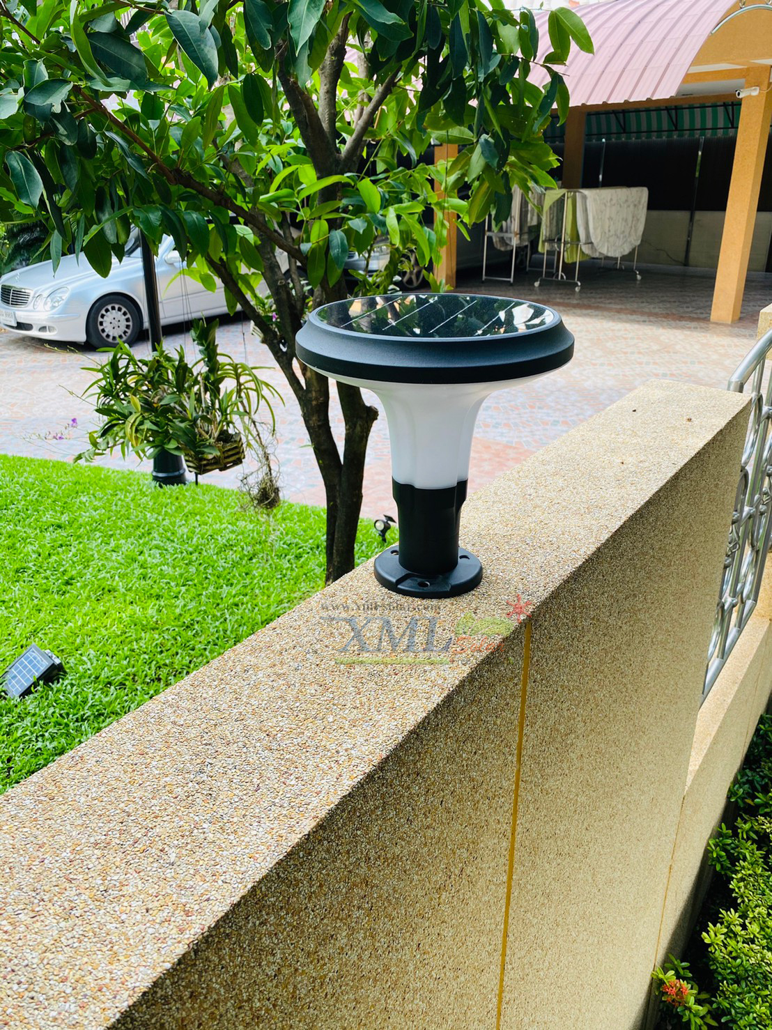 ไฟหัวเสาโซล่าเซลล์ ทรง Plaza 12 Super SMD LED (เเสง : ขาว)