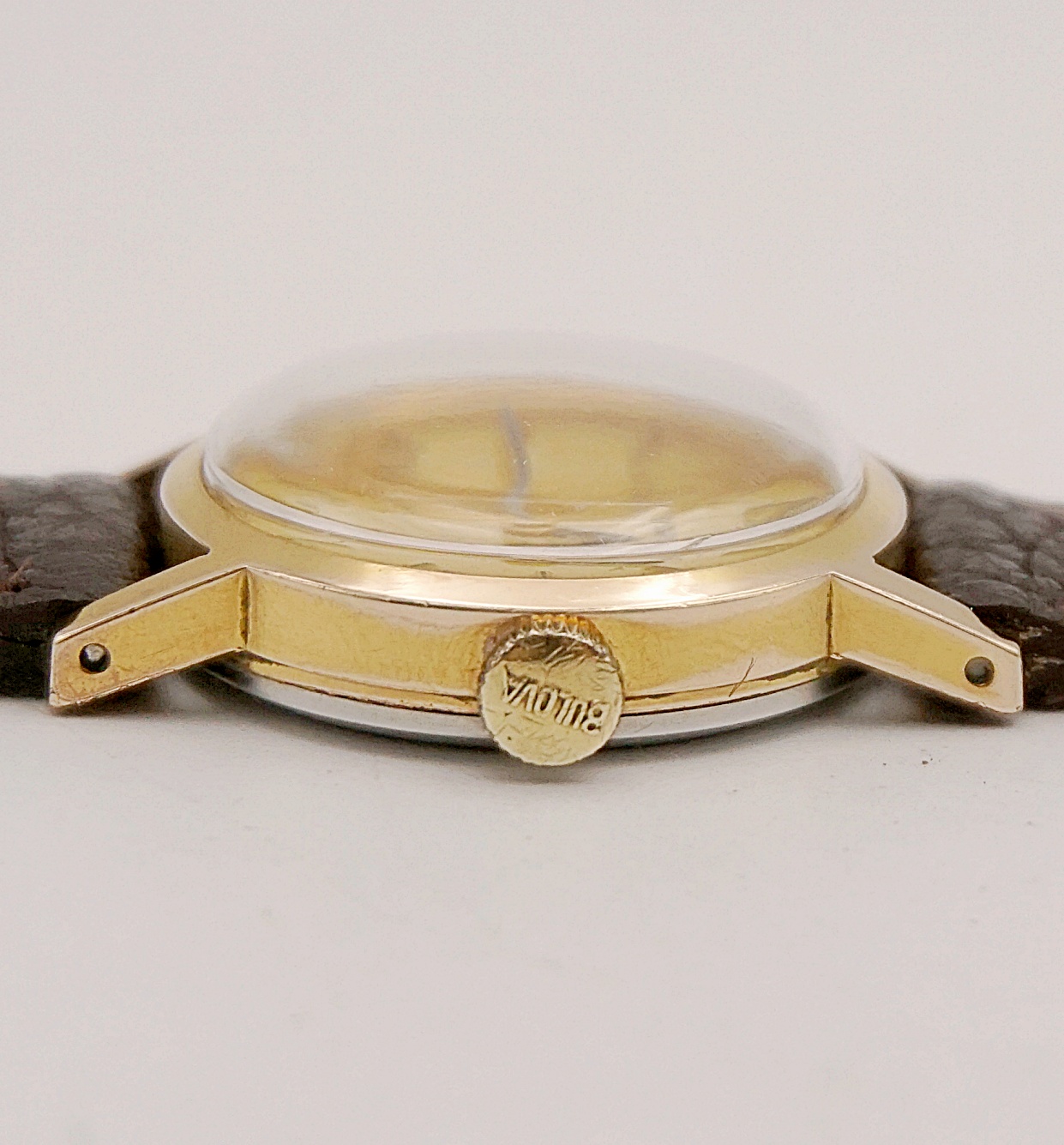 นาฬิกาเก่า BULOVA ไขลาน (นาฬิกาผู้หญิง)