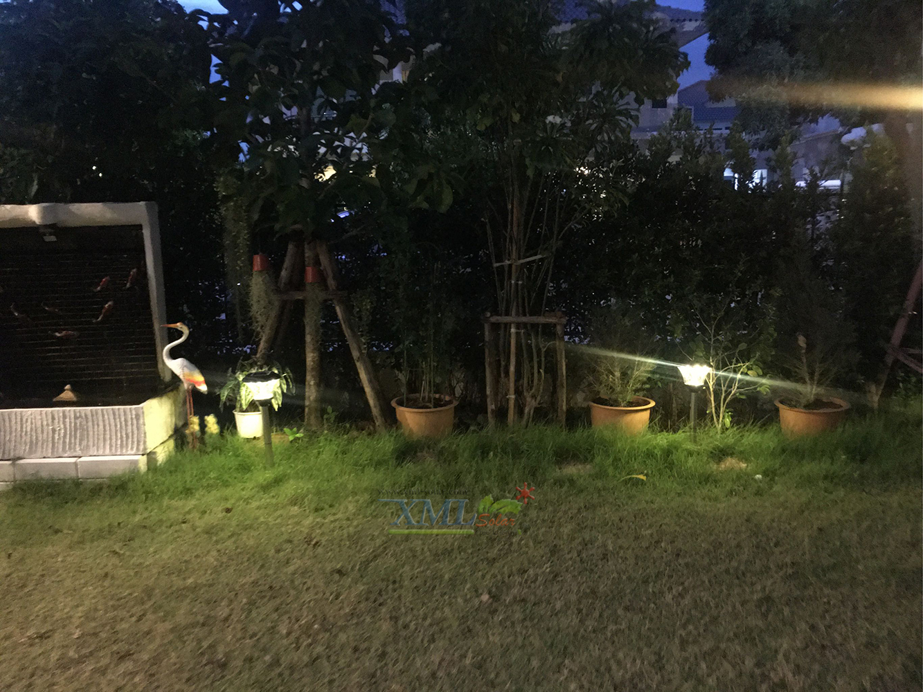 ไฟปักสนามโซล่าเซลล์ 8 Super SMD LED (แบบกลม) สูง 80 ซม. (เเสง : เหลืองวอมไวท์)