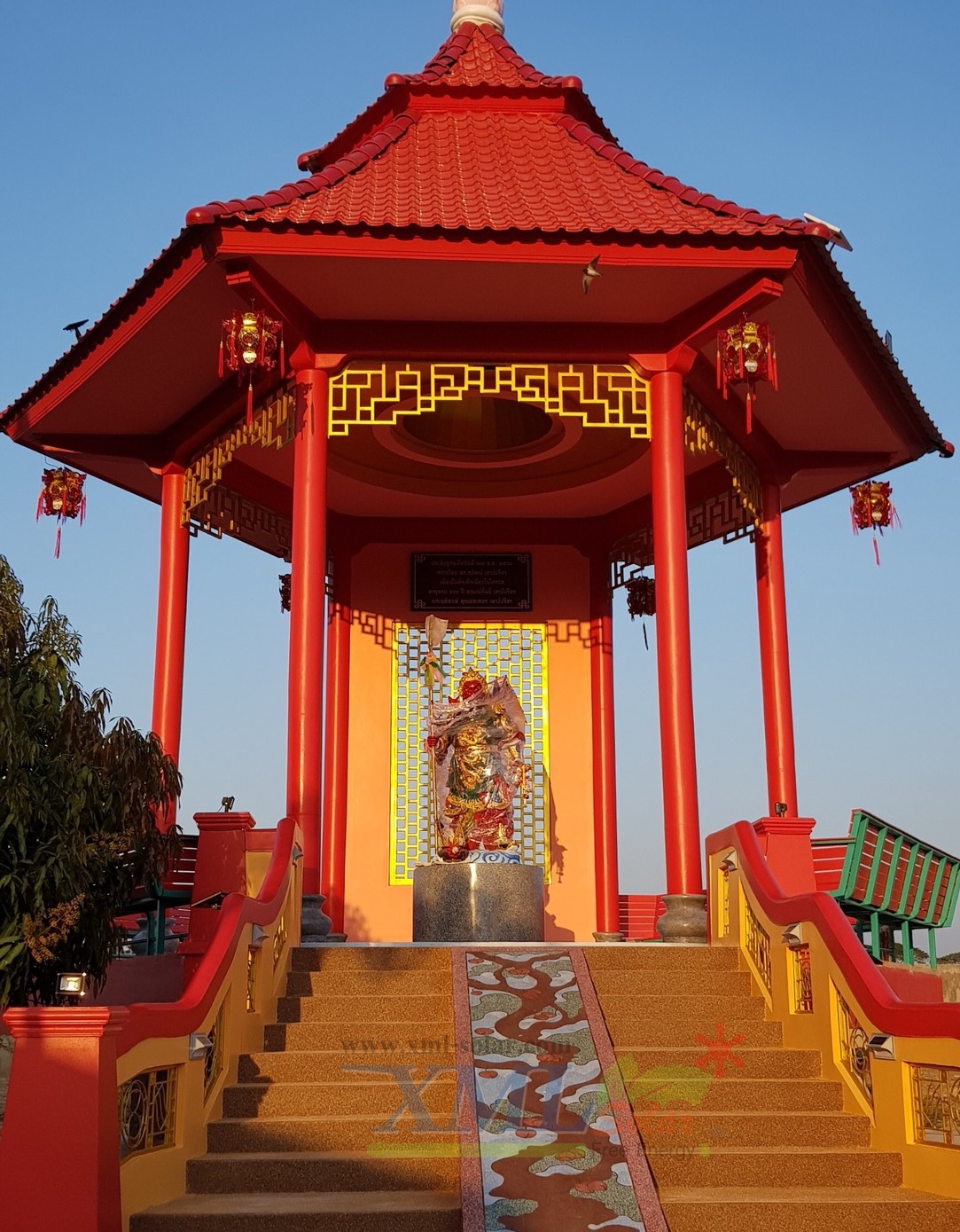 ไฟบันไดโซล่าเซลล์ ทรงสี่เหลี่ยม 5 SMD LED