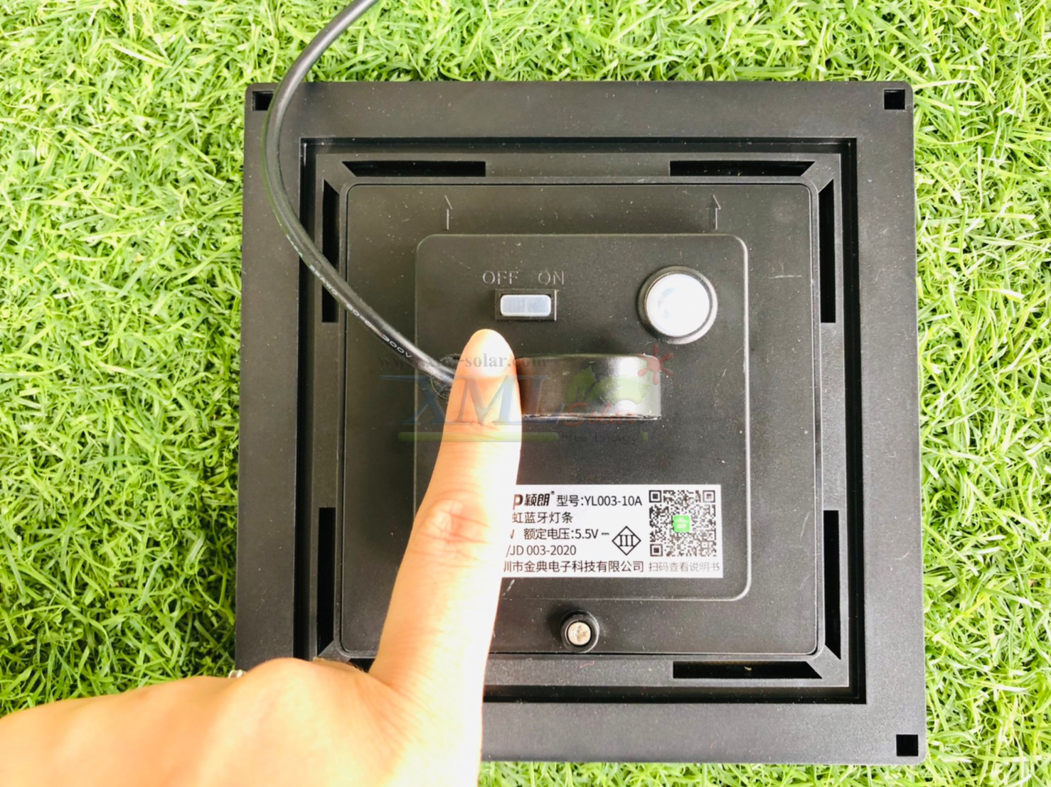 ไฟเส้น LED โซล่าเซลล์ ยาว 2.7 เมตร (เเสง : เเสงหลากสี)