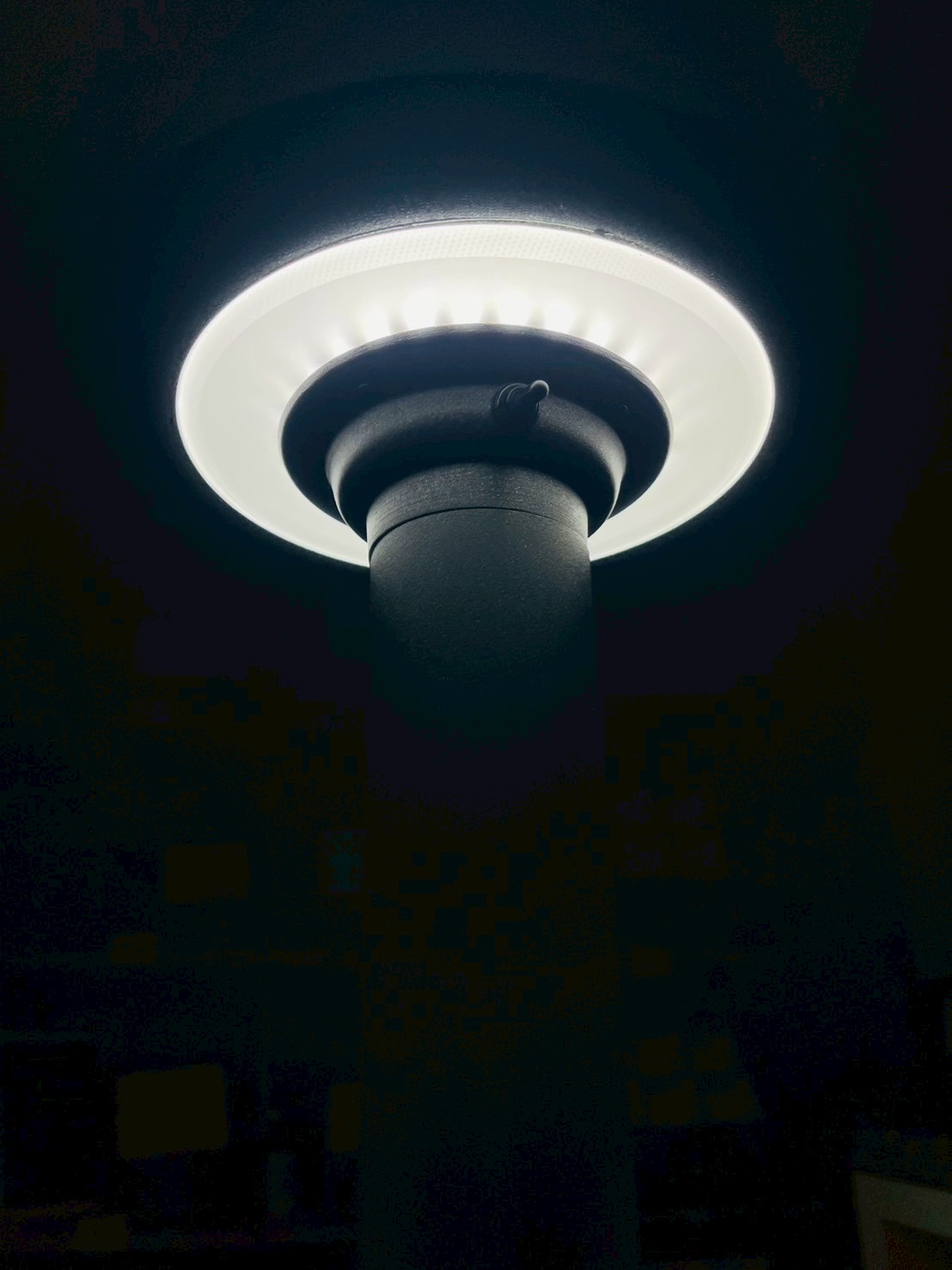 โคมไฟปักสนามโซล่าเซลล์ รุ่น TC-231 (เปิดได้ 2 แสง)