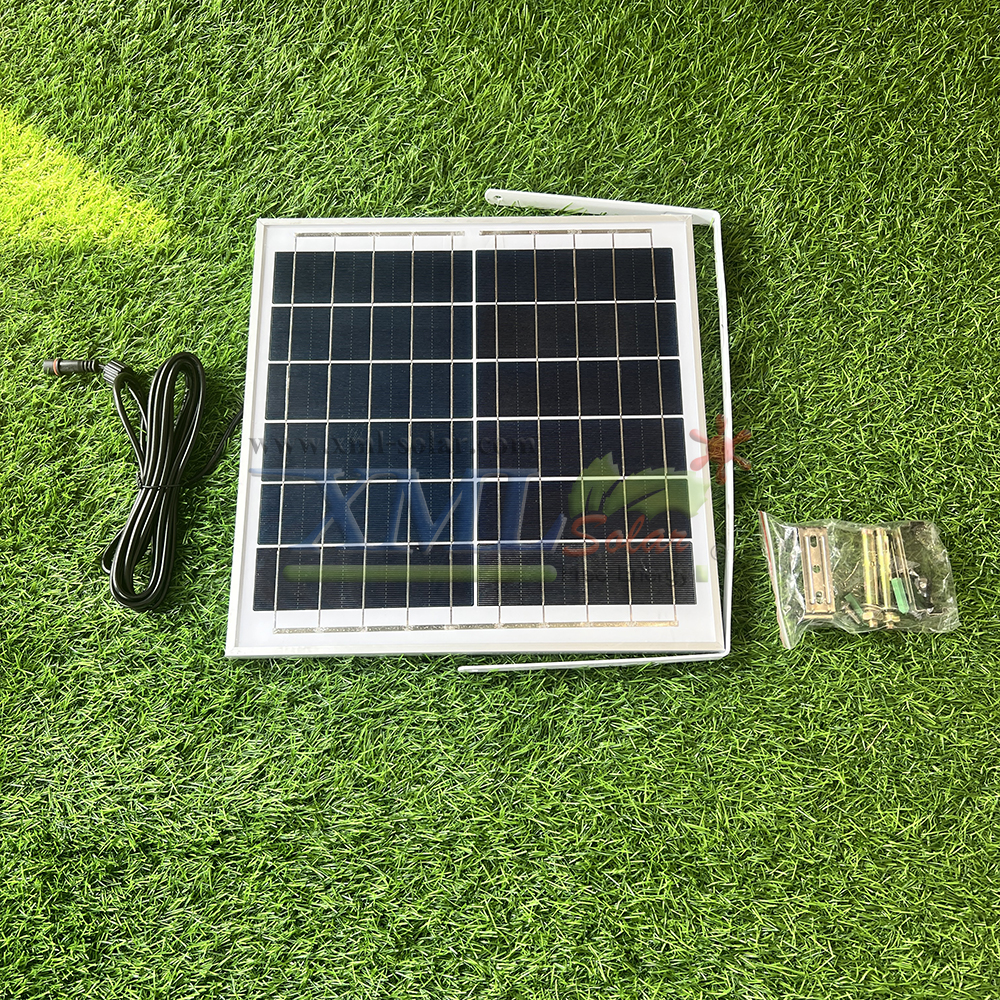 รุ่นประหยัด โคมไฟติดเพดานโซล่าเซลล์ หลอดยาว ไซต์ใหญ่ 60W. (แสงขาว)