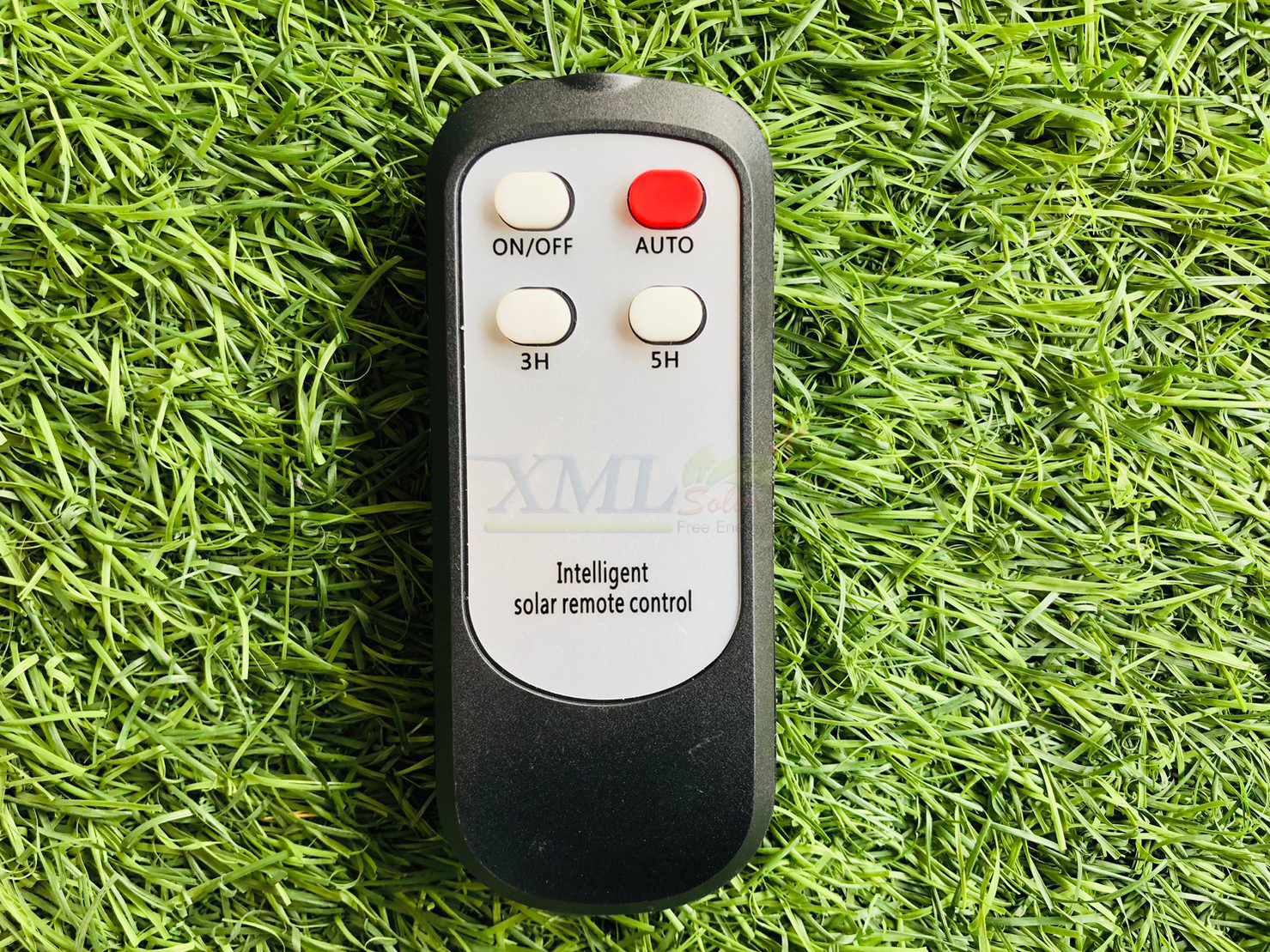 โคมไฟถนนโซล่าเซลล์ รุ่น Ultra แผงแยก 500 W. (แสง : ขาว)