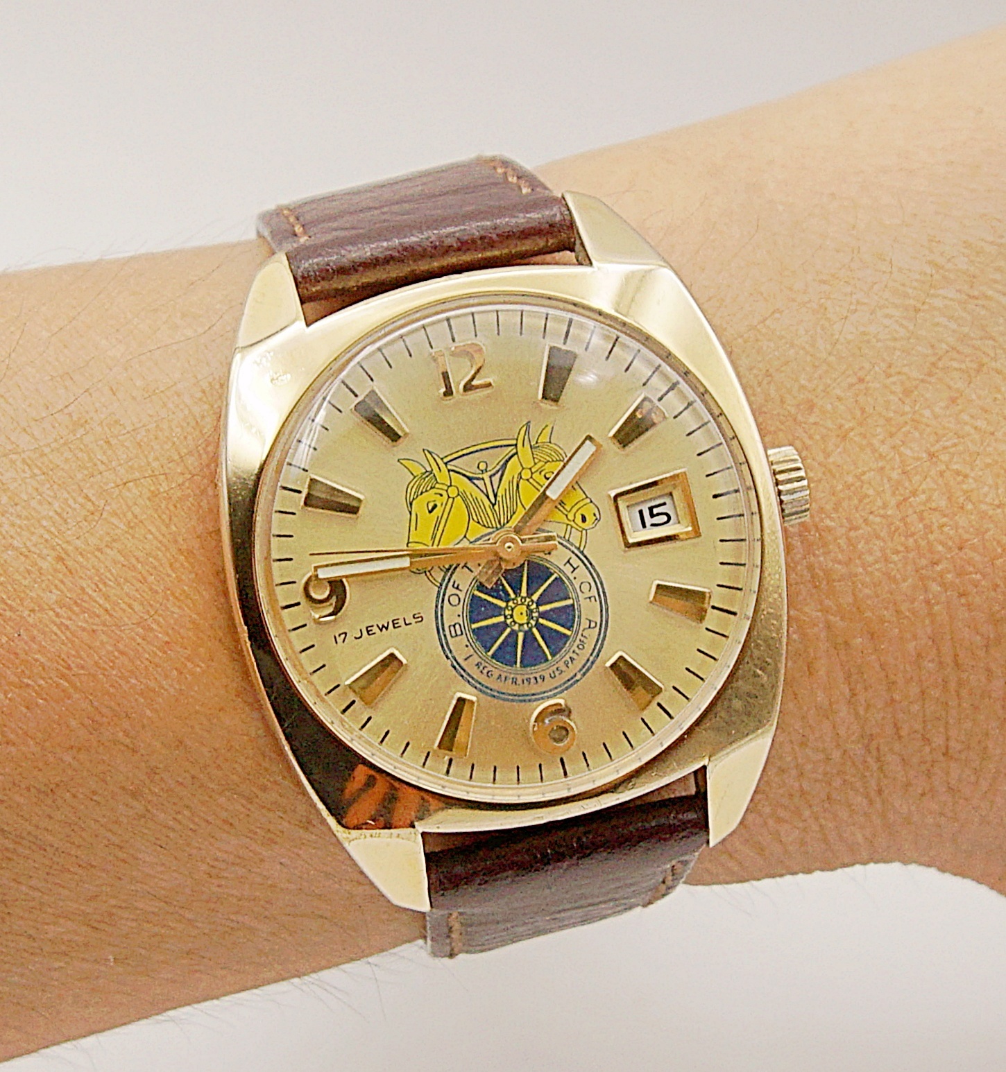 นาฬิกาเก่า HELBROS ไขลาน