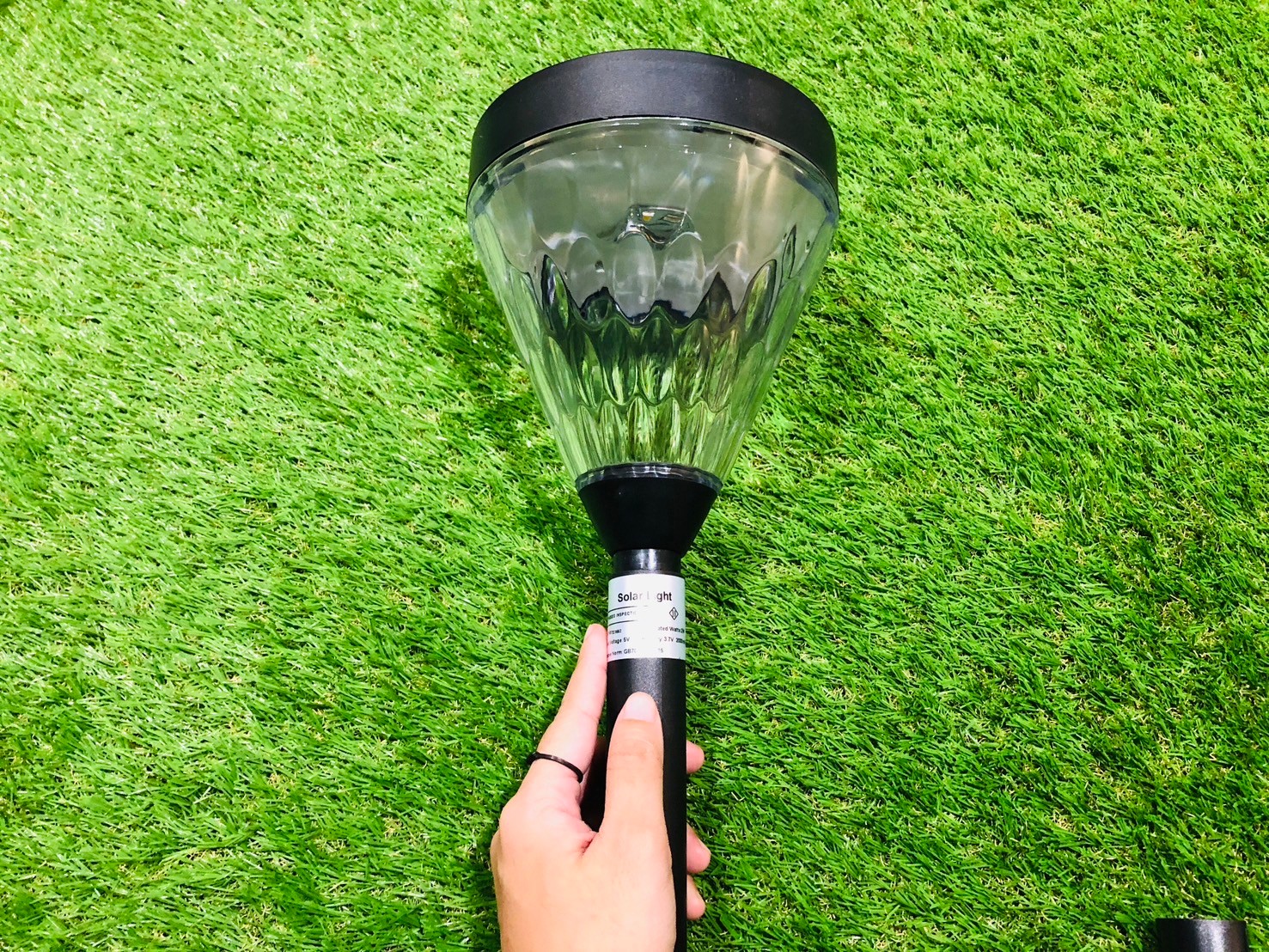 ไฟปักสนามโซล่าเซลล์ รุ่น DC-3662 (เปิดได้ 2 แสง)