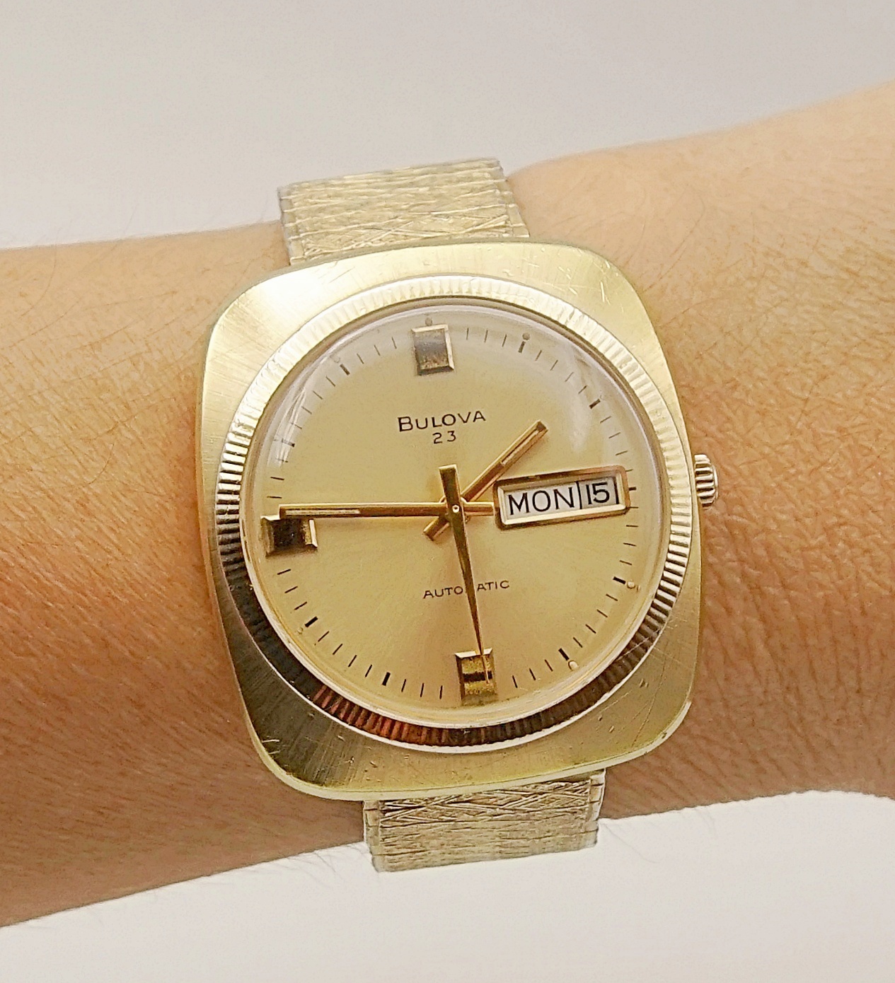 นาฬิกาเก่า BULOVA ออโตเมติก