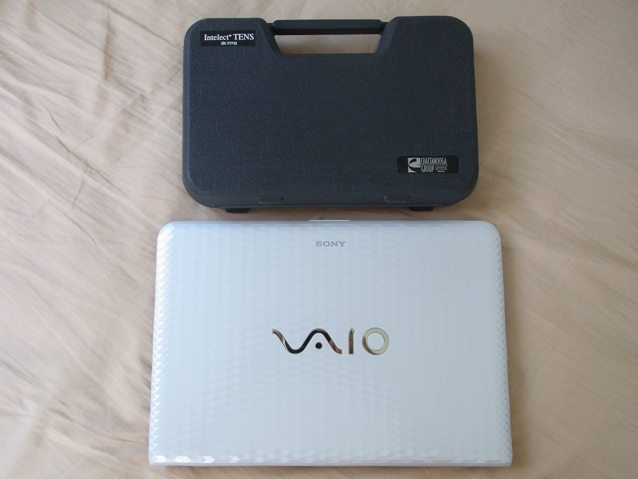 เครื่องกระตุ้นไฟฟ้าลดปวดแบบพกพา Chattanooga Intelect TENS Digital Portable Electrotherapy 77712