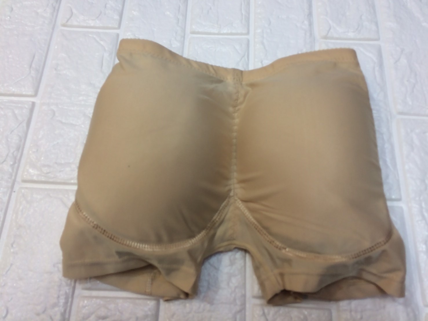 กางเกงเสริมทั้งก้นและสะโพก แบบถอดฟองน้ำออกได้ มี 2 สี ดำ,เนื้อ มี Size M,L,XL,2XL ราคาส่ง 3 ชิ้น คละแบบได้ทั้งร้าน ราคาส่งตัวละ 290 บาท