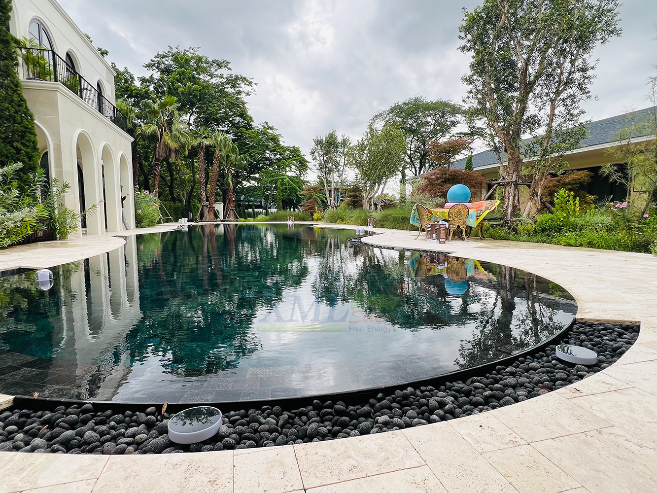 โคมไฟฝังพื้นโซล่าเซลล์ ทรงกลม รุ่น DPD-0544 (แสงขาว + เหลืองวอมไวท์)