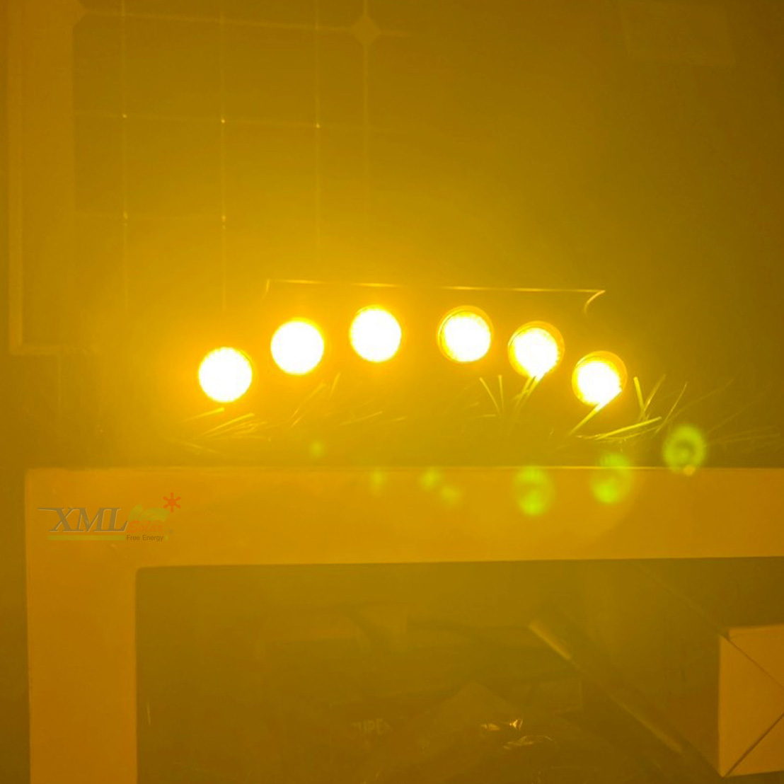 ไฟโซล่าเซลล์ติดหลังคาเก๋งจีน LSXML-218 (แสง : เหลืองวอมไวท์)(1 แถม 1)