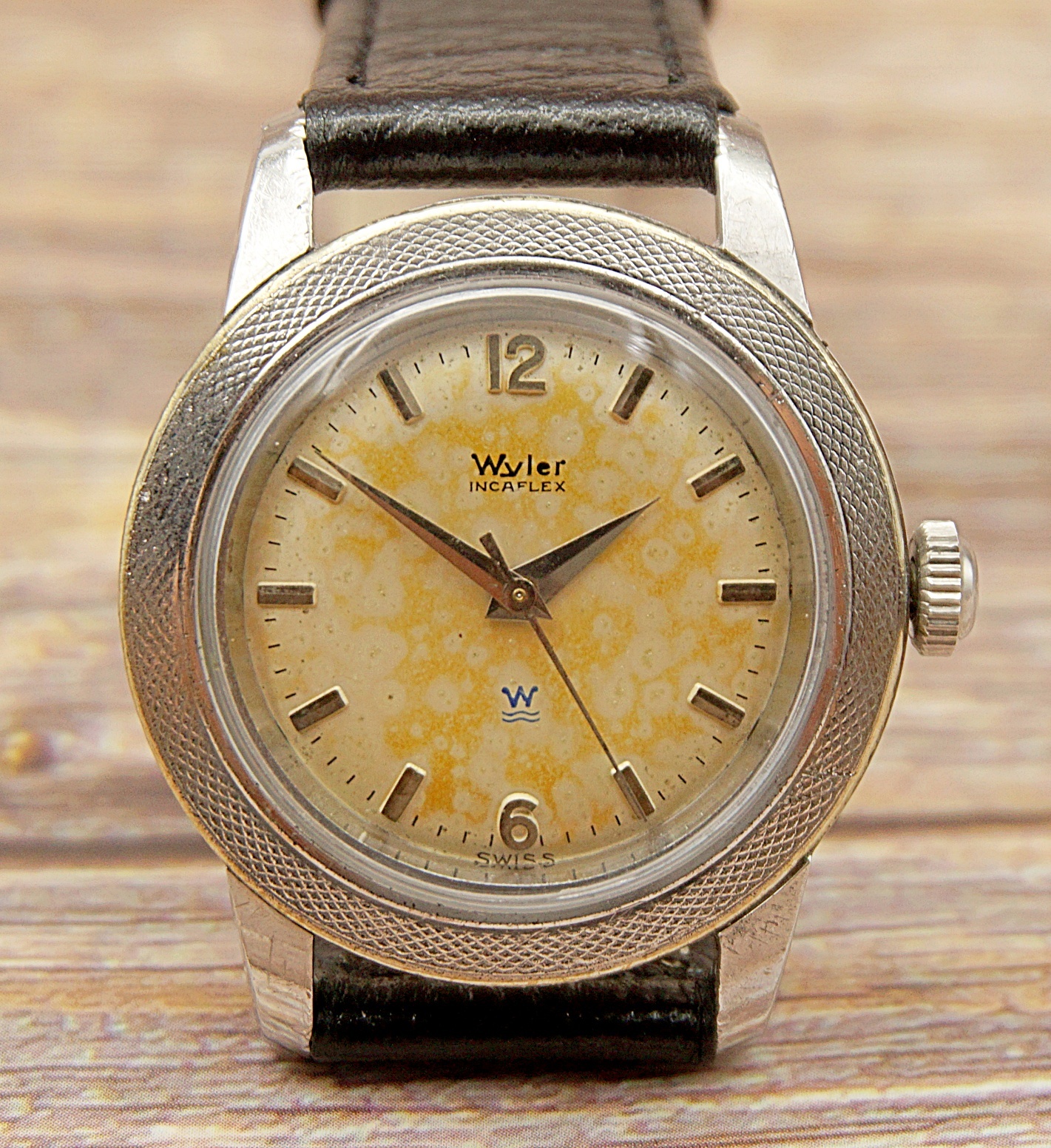 นาฬิกาเก่า WYLER ไขลาน