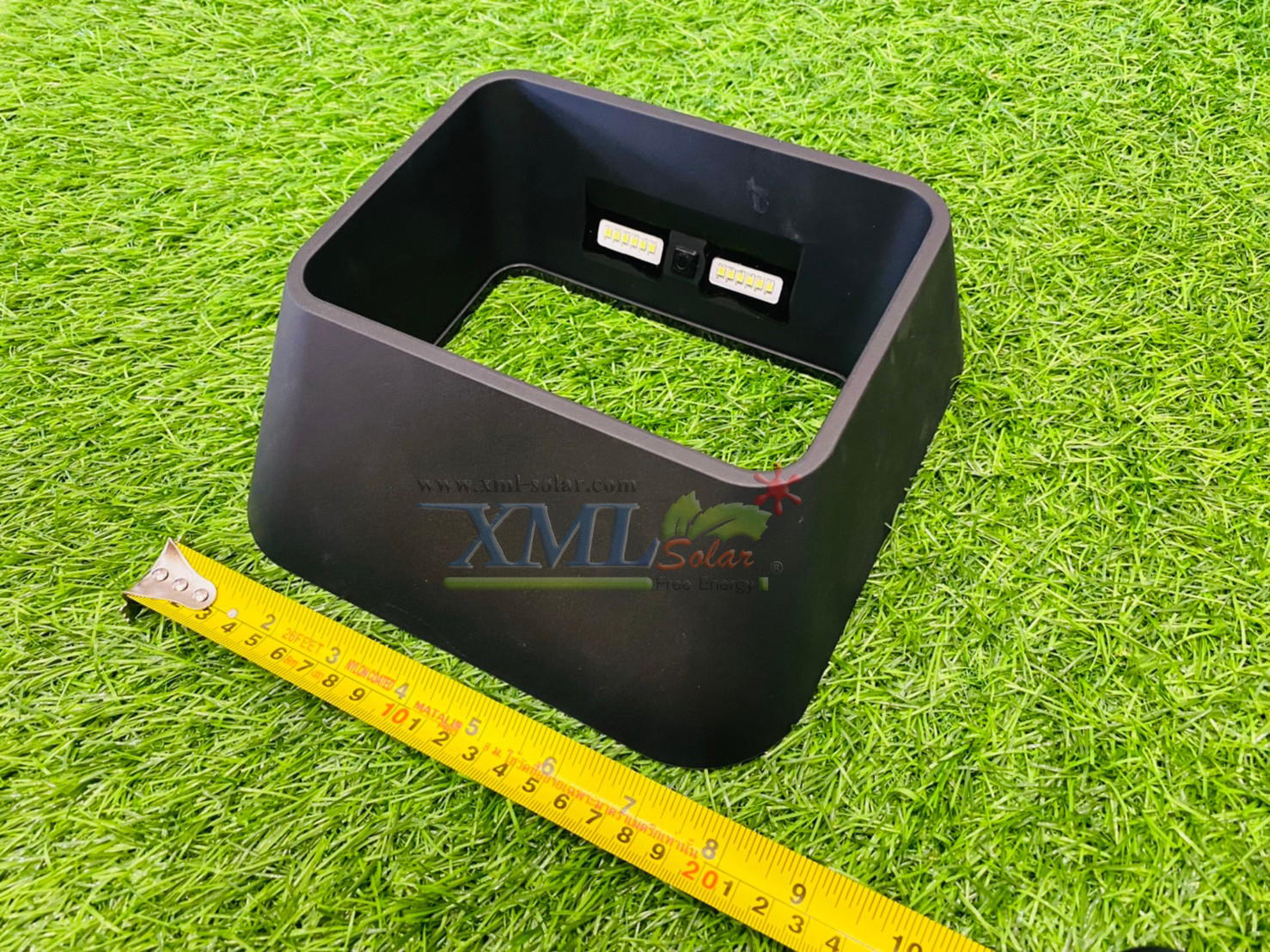 ไฟติดผนังโซล่าเซลล์ ปลูกต้นไม้จิ๋วได้ + Motion (เเสง : ขาว)