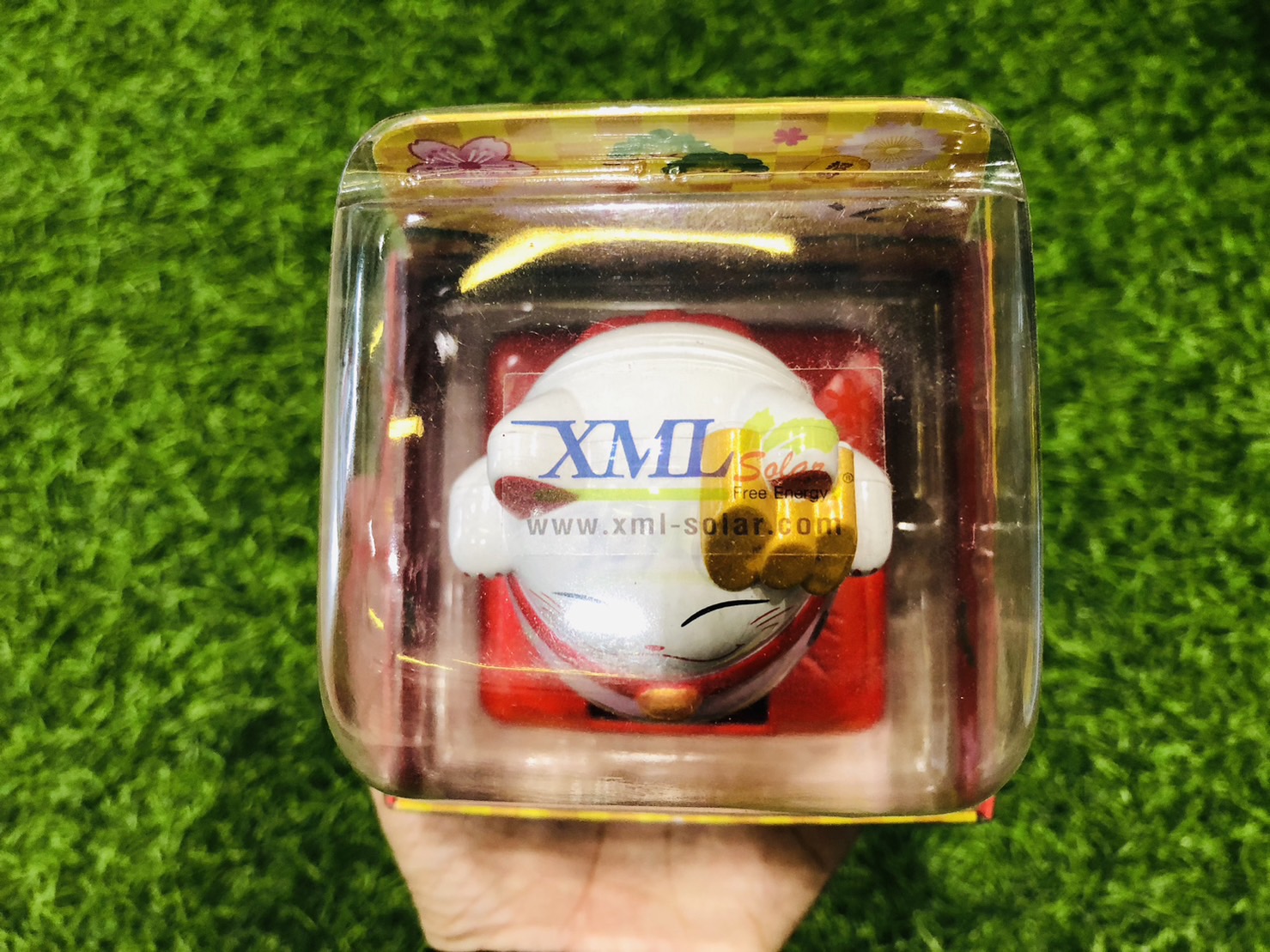 แมวญี่ปุ่น เรียกโชคลาภ ดุ๊กดิ๊กโซล่าเซลล์ (ลายปลาเรียกโชค)