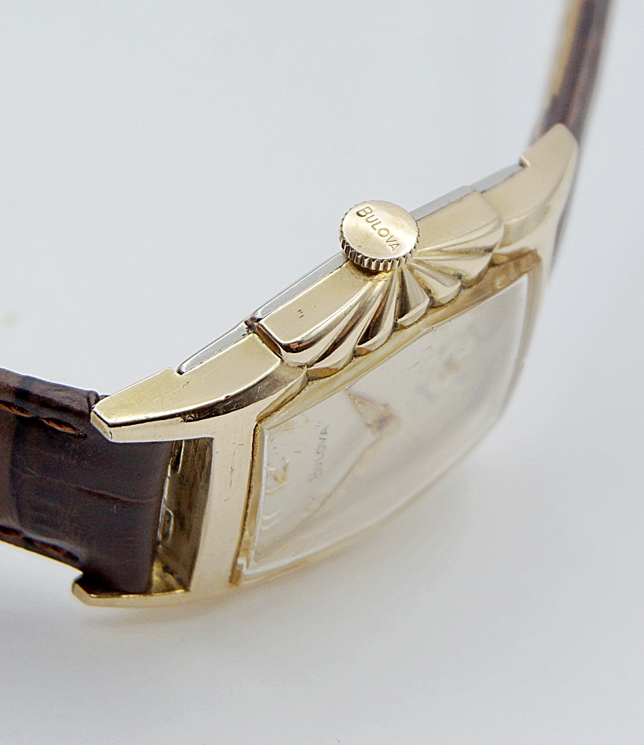 นาฬิกาเก่า BULOVA ไขลานสองเข็มครึ่ง