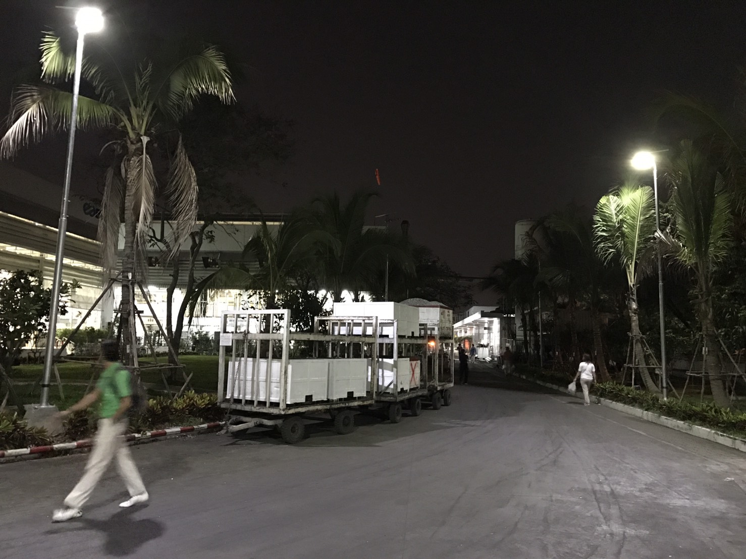 โคมไฟถนนอัจฉริยะ โซล่าเซลล์ 65 Watt Monocrystalline