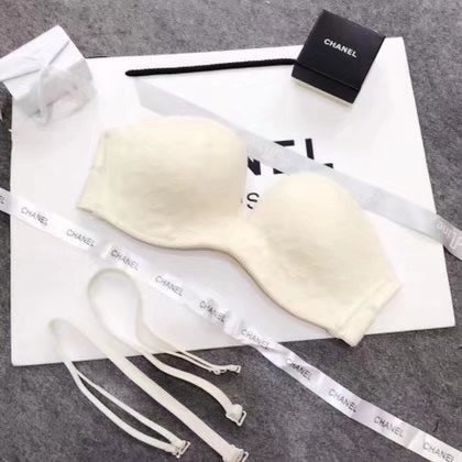 บราลูกไม้ ถอดสายใส่เป็นเกาะอกได้ ไร้โครง เสริมฟองน้ำดันอกชิด 32 34 36 มี 5 สี ดำ ครีม เทา ชมพู เขียว ราคาส่ง 3 ชิ้นคละกับแบบอื่นได้ 290