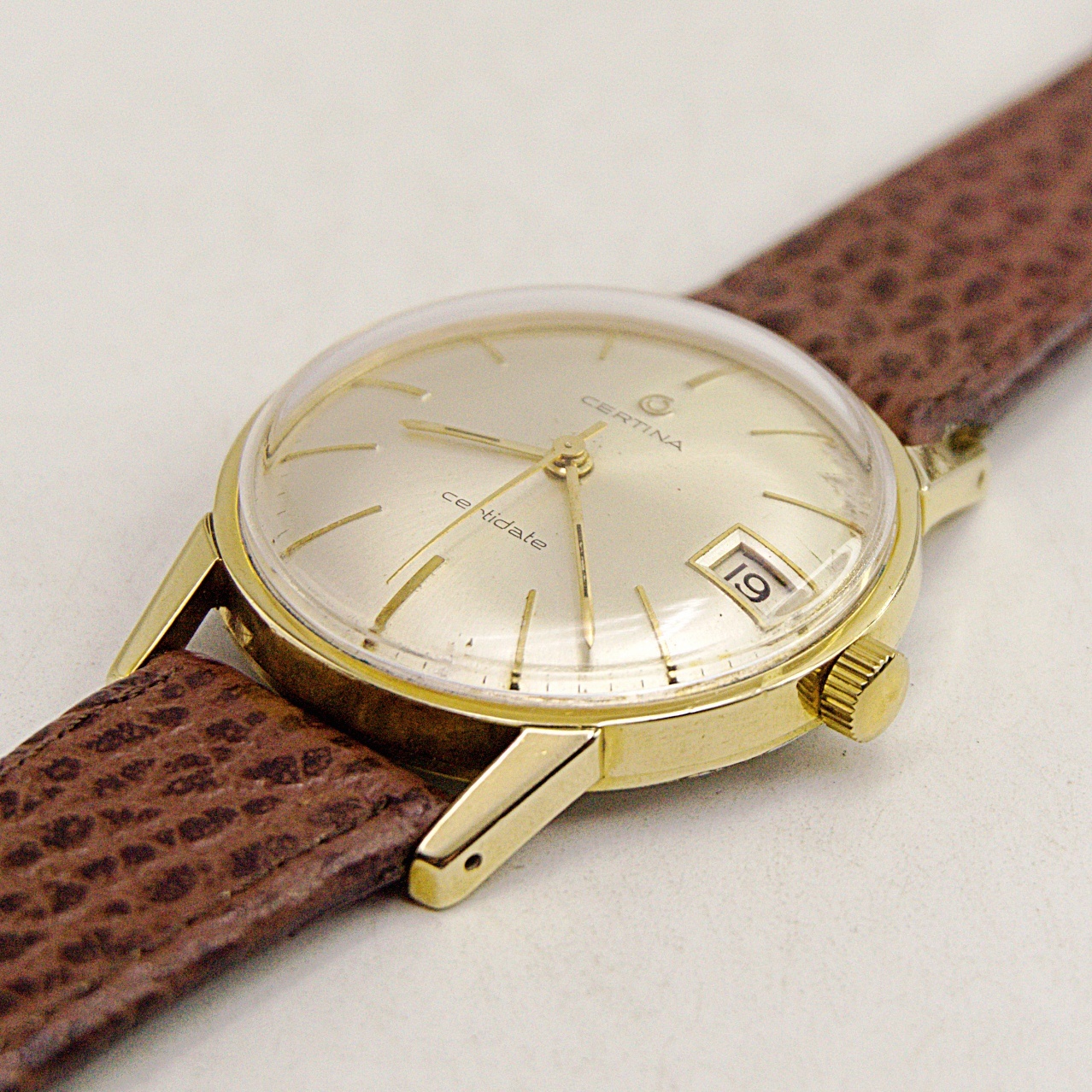นาฬิกาเก่า CERTINA ไขลาน