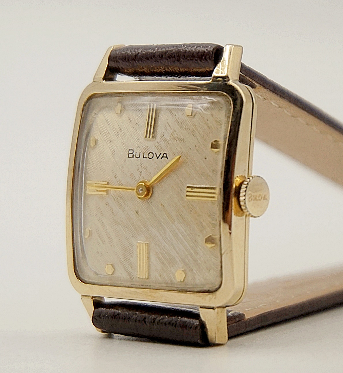 นาฬิกาเก่า BULOVA ไขลาน