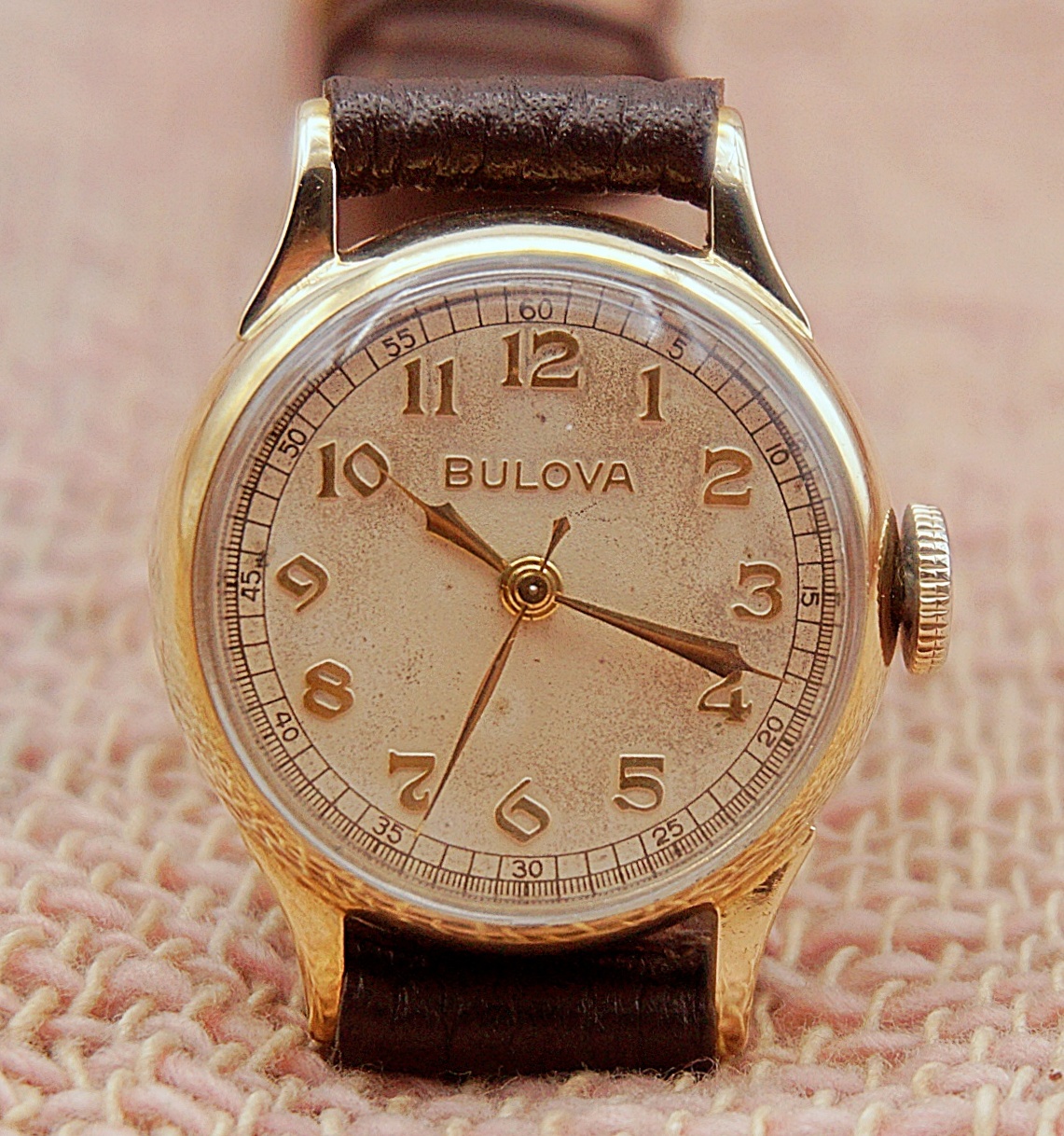 นาฬิกาเก่า BULOVA ไขลาน