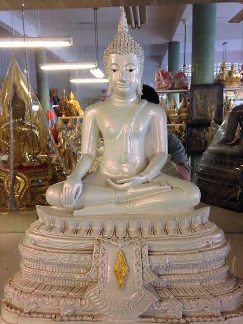 พระพุทธชินสีห์ สีขาวมุขหน้าตัก 9 นิ้ว รหัส 0136