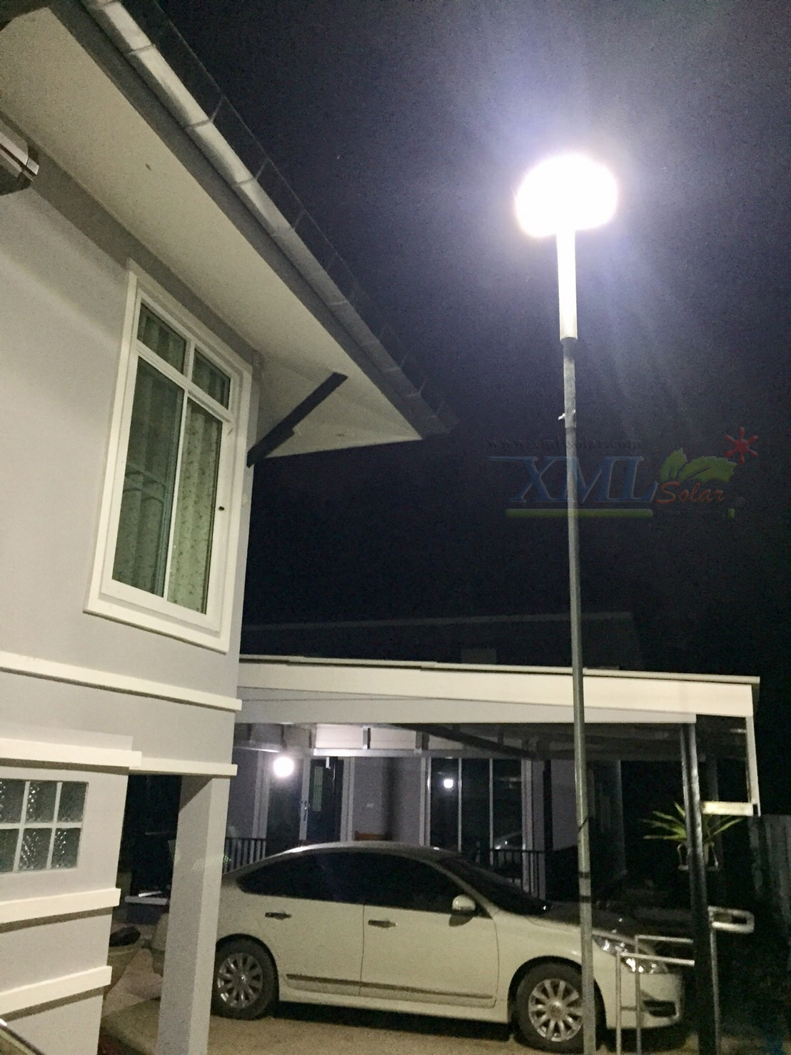 โคมไฟ UFO ทรงสี่เหลี่ยม รุ่น Modi x XML + ระบบ Motion รุ่น 300w (เปิดได้ 3 แสง)