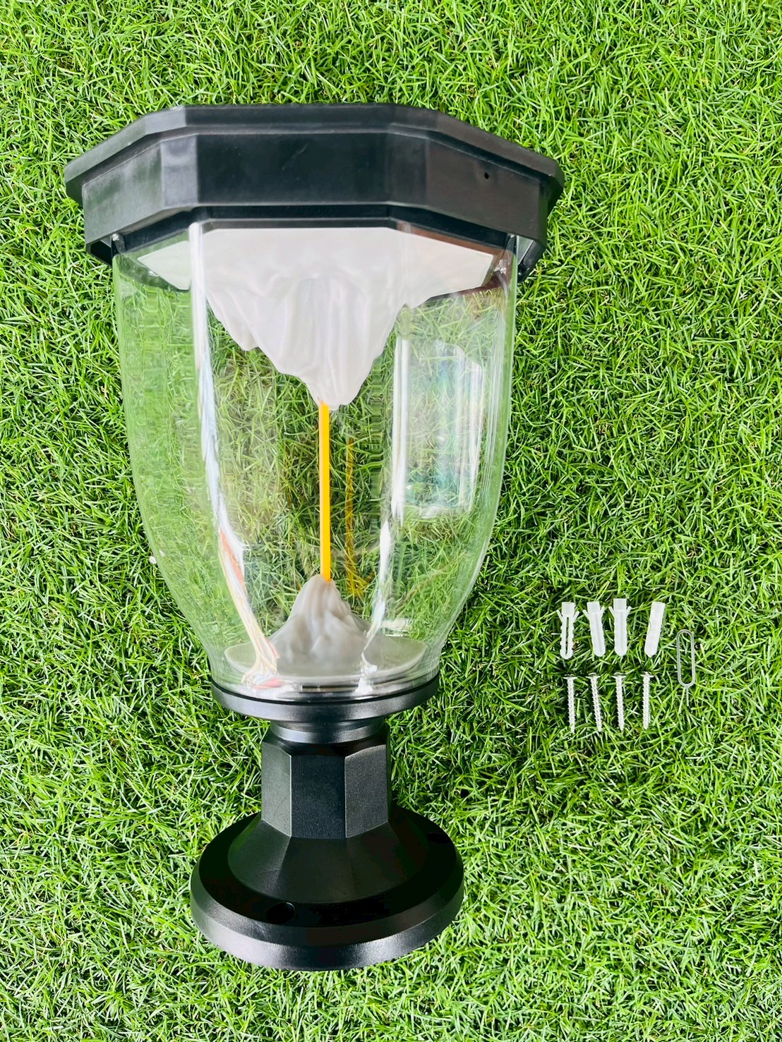 โคมไฟหัวเสาโซล่าเซลล์ LSXML-211 รุ่นภูเขาไฟ (แสง : เหลืองวอมไวท์)