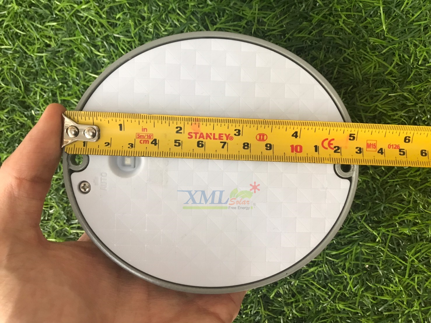 โคมไฟฝังพื้นโซล่าเซลล์ 4 LED