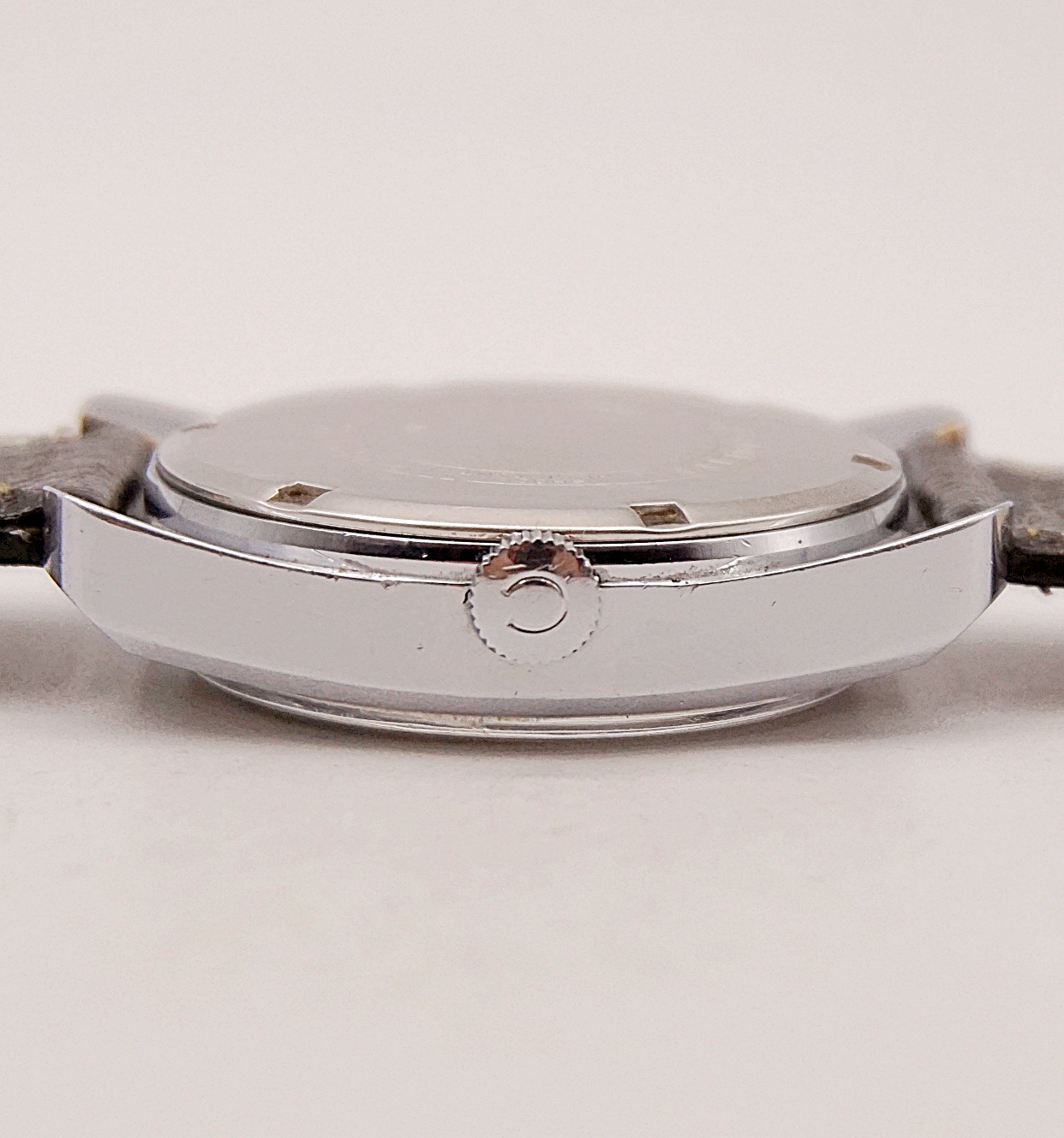 นาฬิกาเก่า CARAVELLE ไขลาน (Jump Hour)